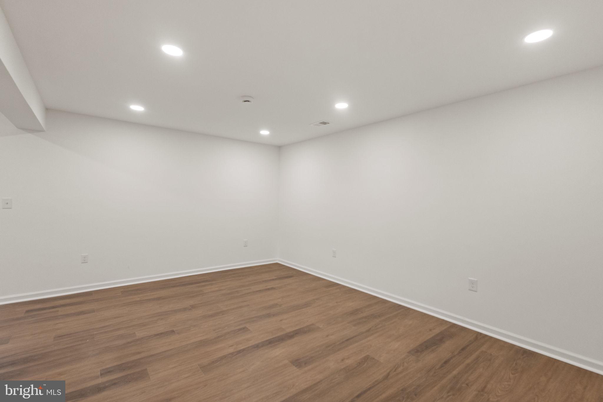 WHITESTONE MARSHALL HEIGHTS - Residential