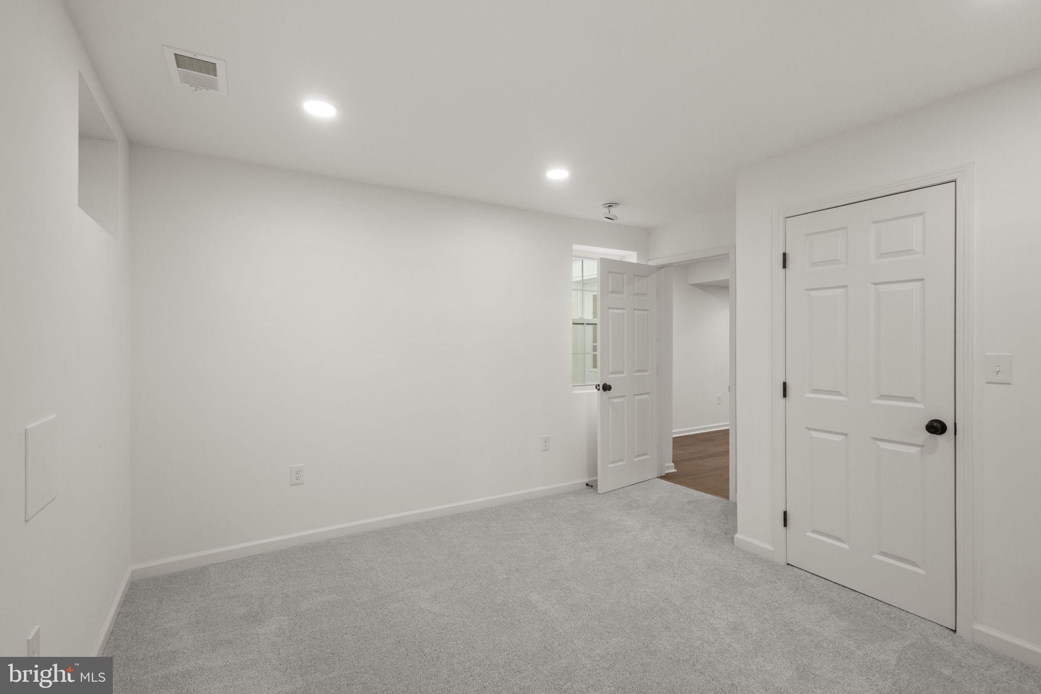 WHITESTONE MARSHALL HEIGHTS - Residential