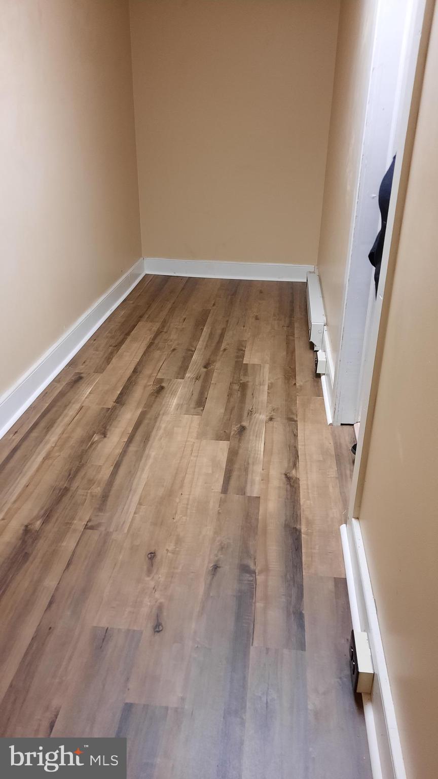 DOWNTOWN - Residential Lease