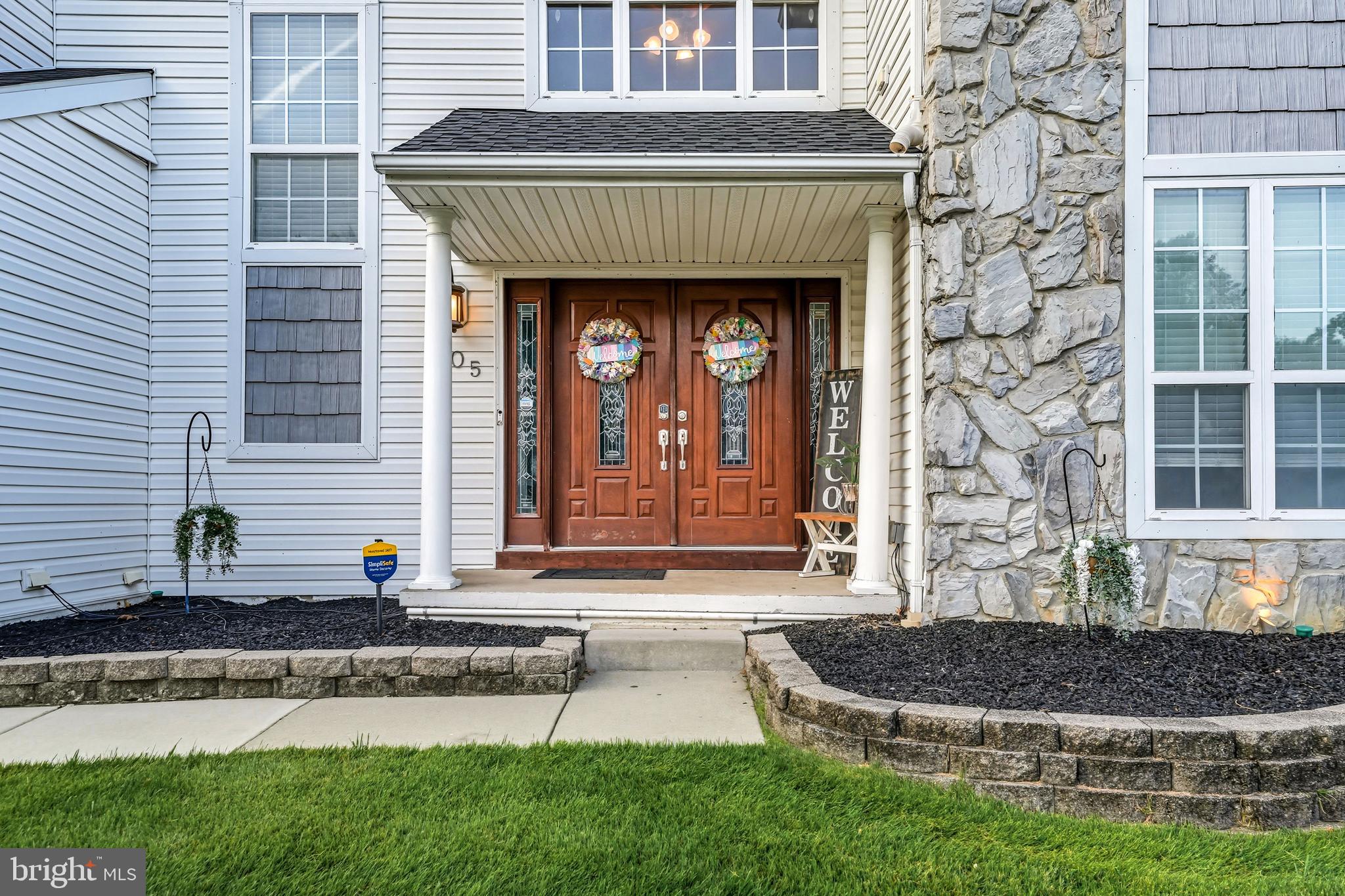 105 BRANCHWOOD DRIVE