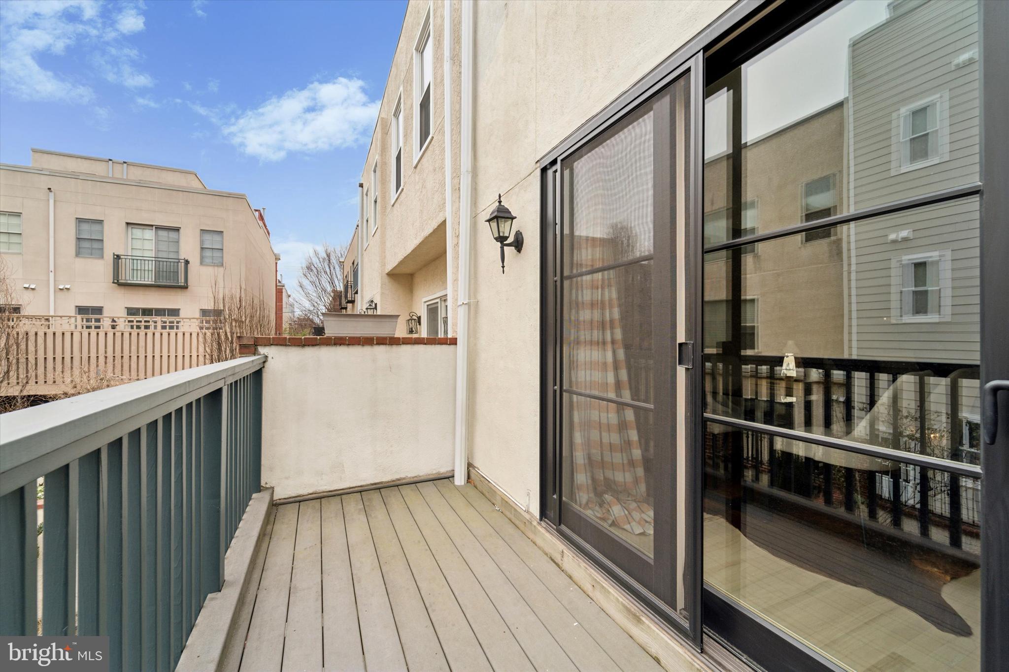 ART MUSEUM AREA - Residential