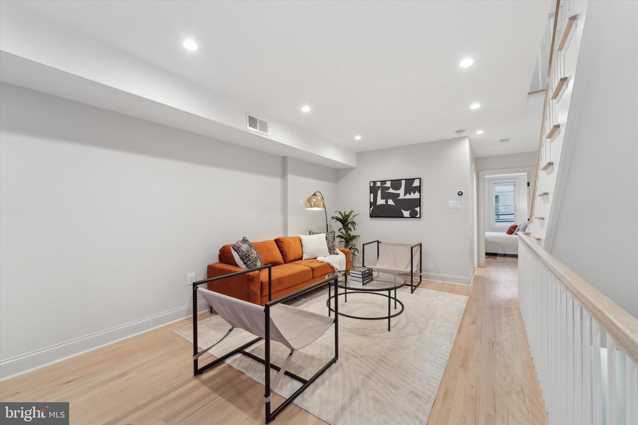 ART MUSEUM AREA - Residential