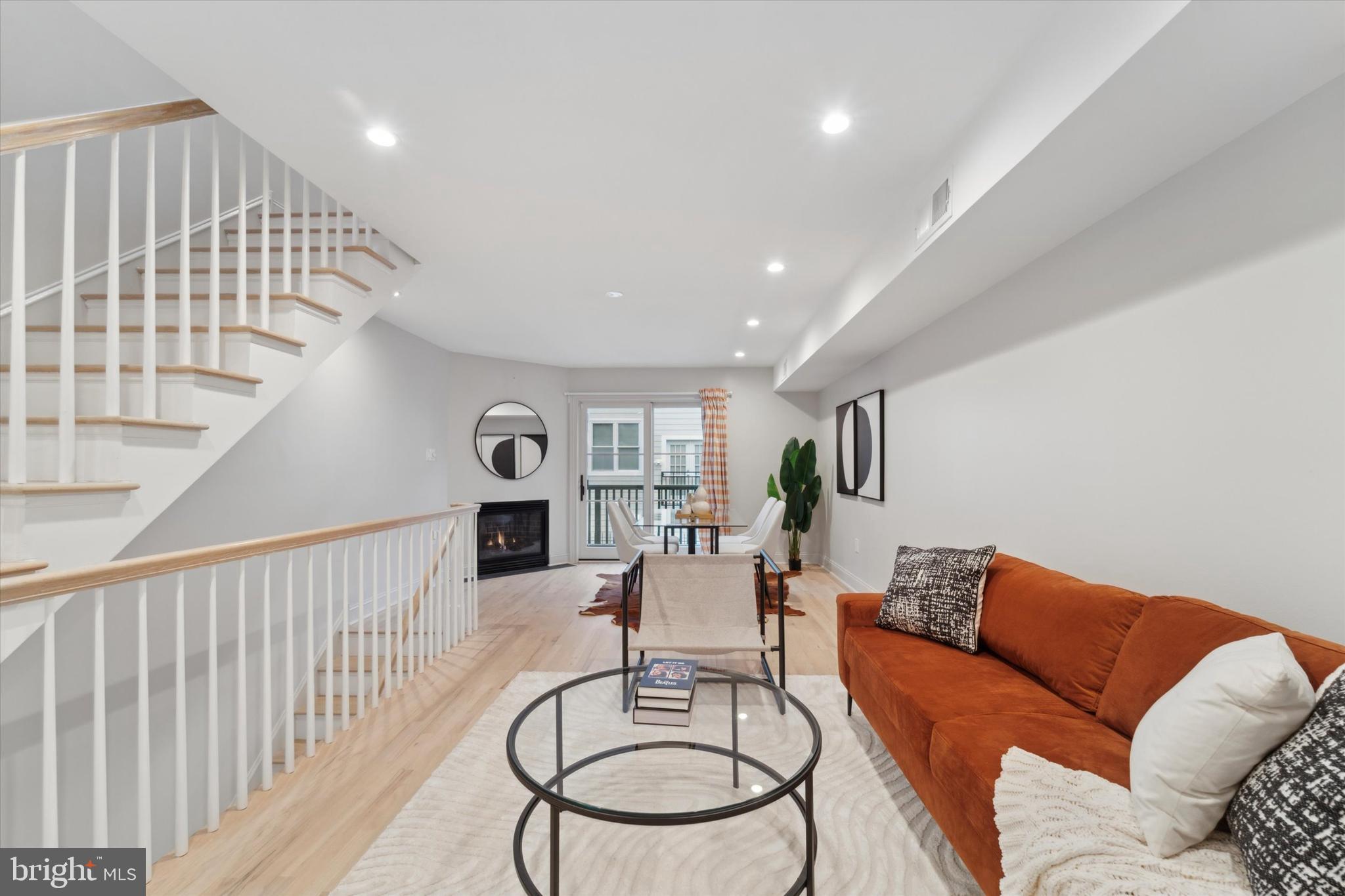 ART MUSEUM AREA - Residential