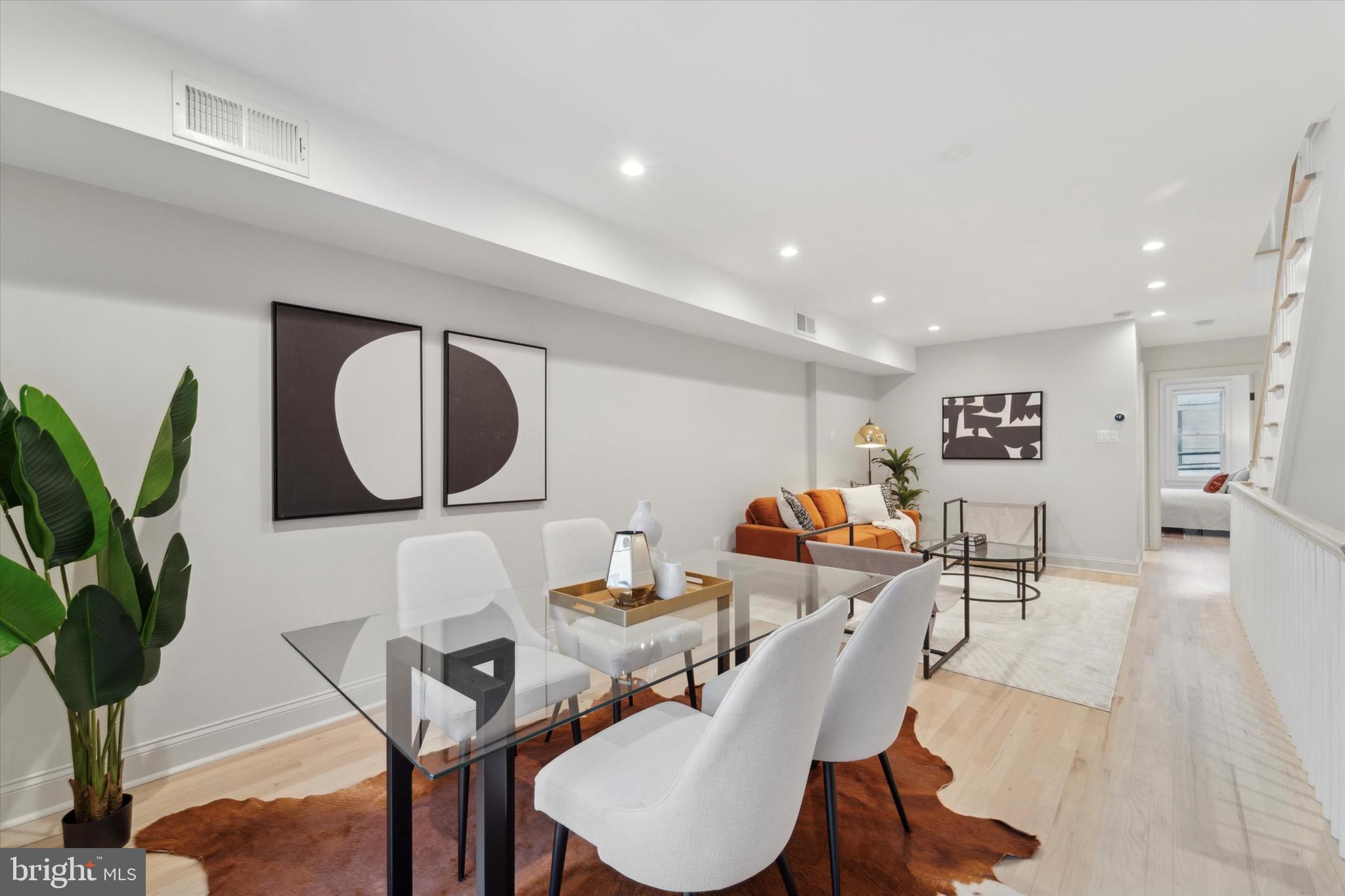 ART MUSEUM AREA - Residential