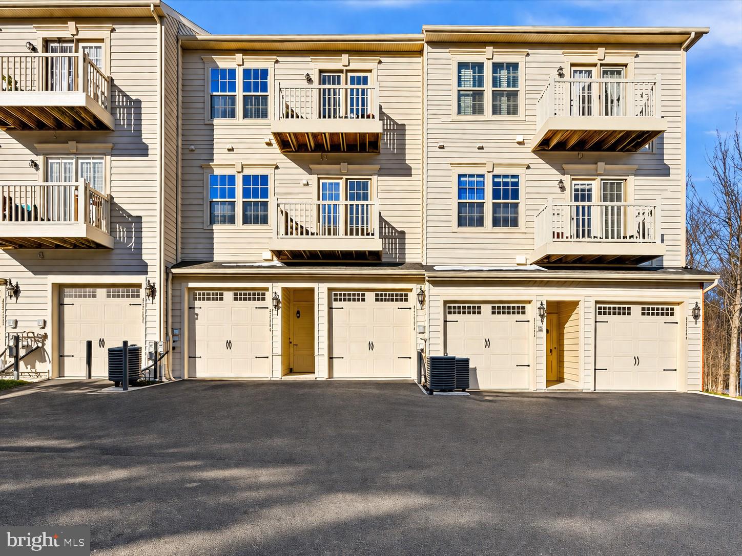 VIRGINIA MANOR CONDOMINIUM - Residential