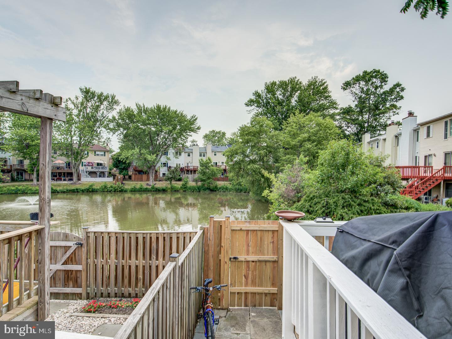 LAKE DEVEREUX - Residential Lease