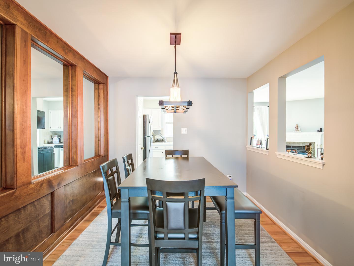LAKE DEVEREUX - Residential Lease
