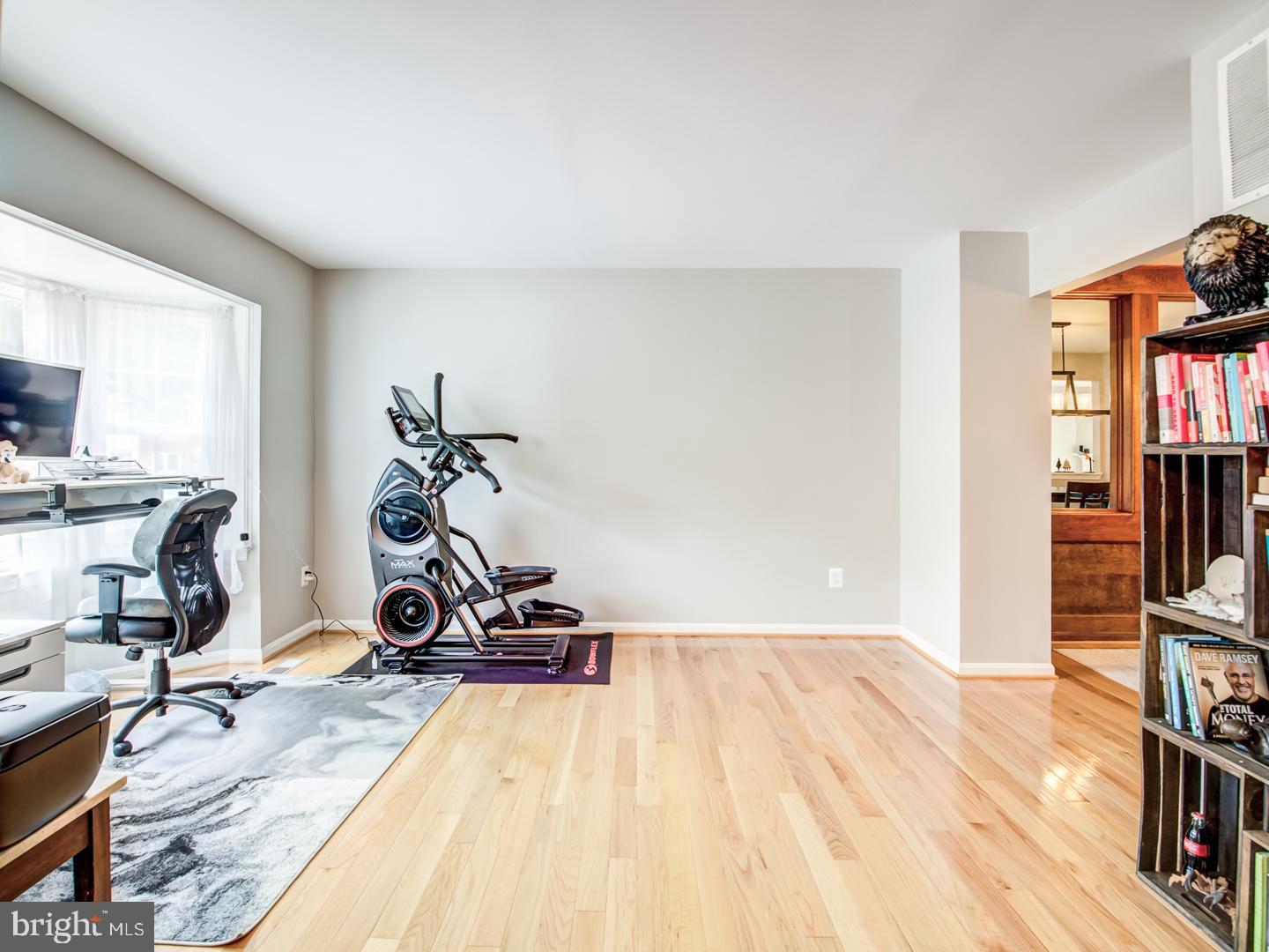 LAKE DEVEREUX - Residential Lease