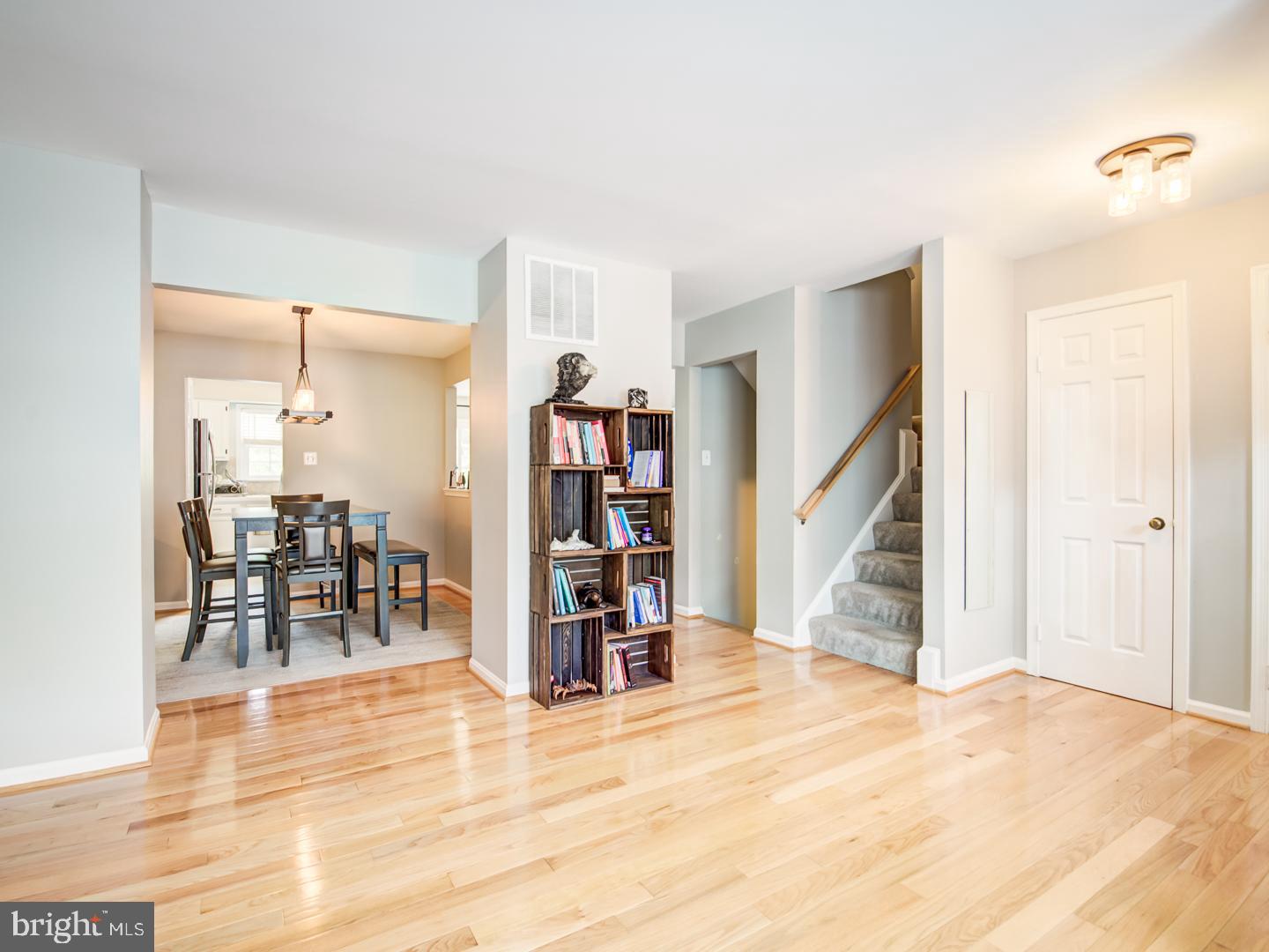 LAKE DEVEREUX - Residential Lease