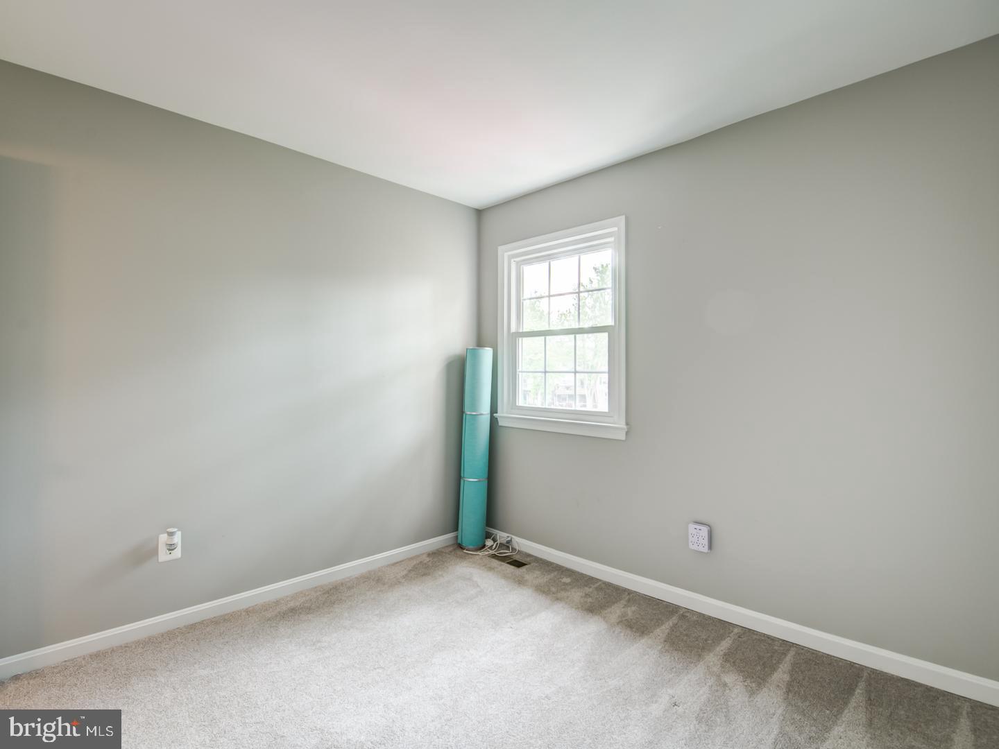 LAKE DEVEREUX - Residential Lease