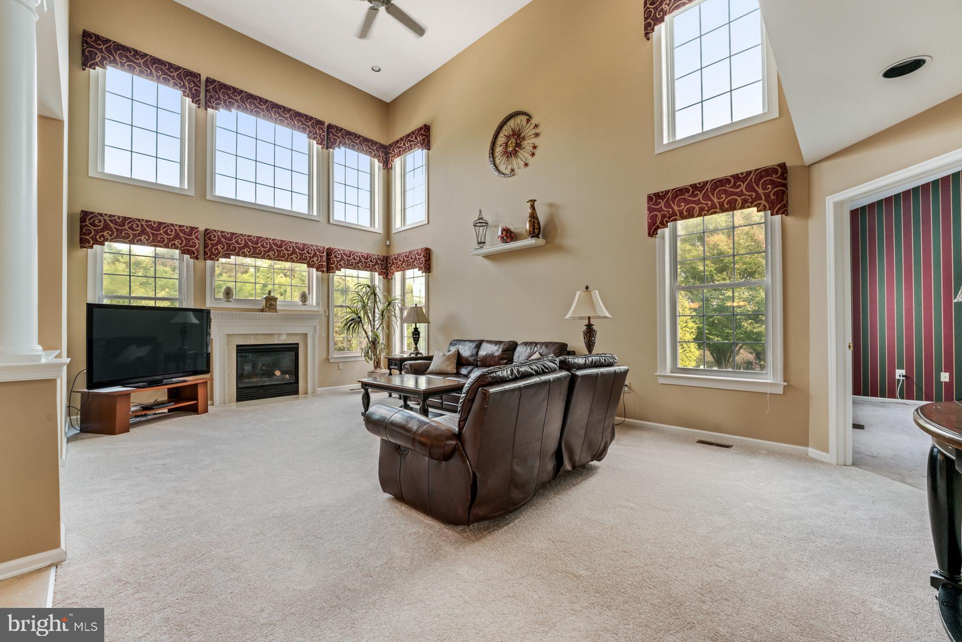 COUNTRY RIDGE - Residential