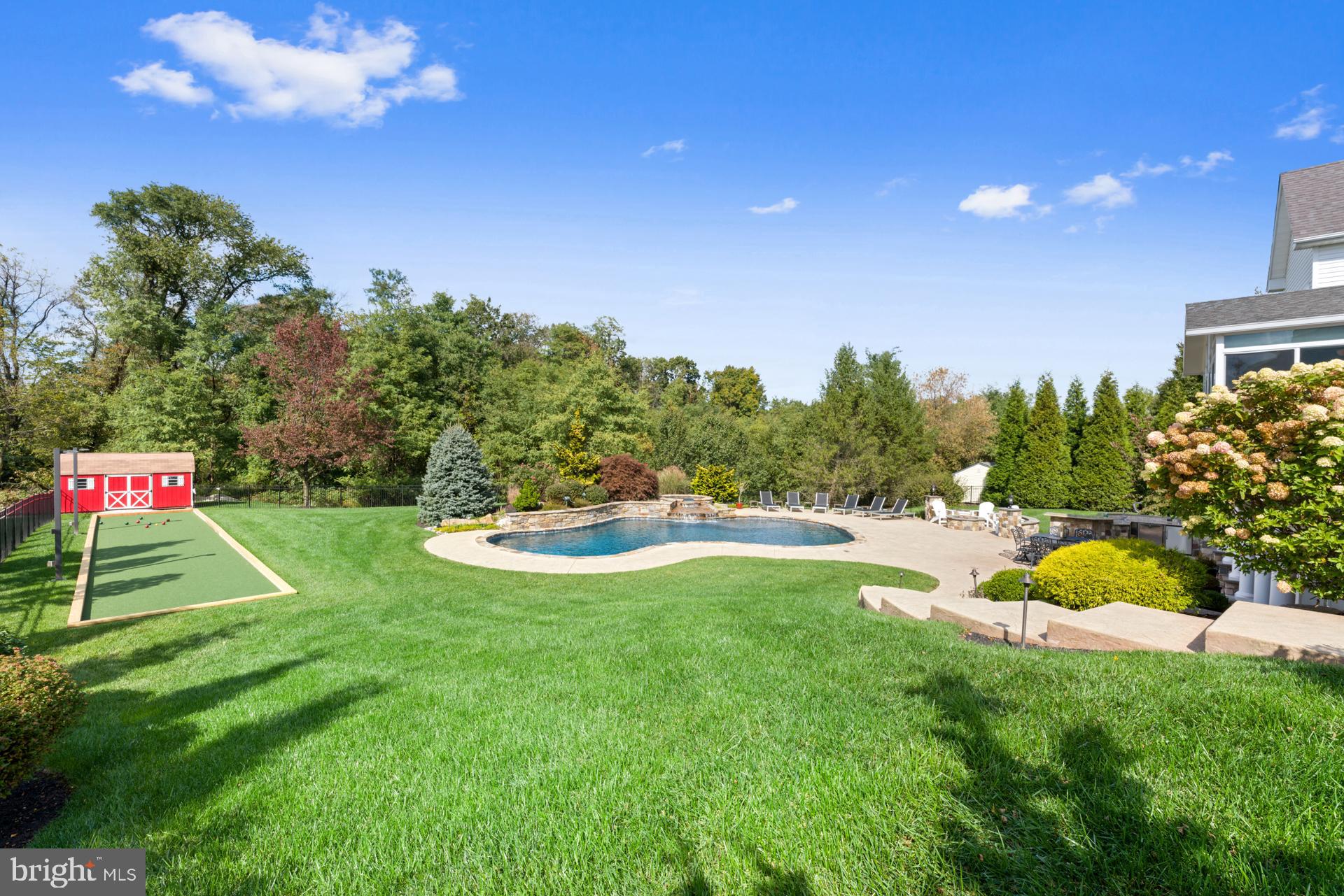 COUNTRY RIDGE - Residential