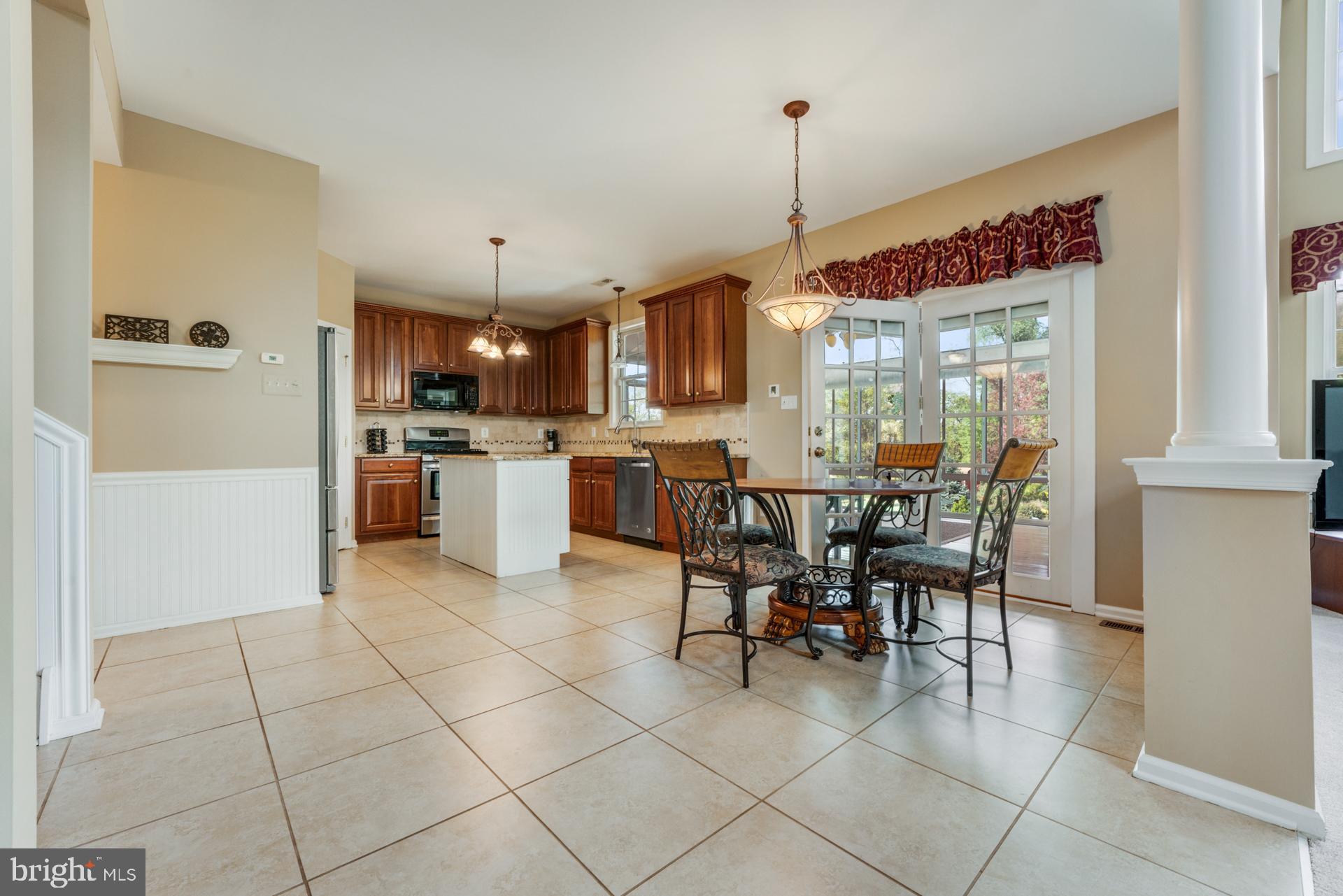 COUNTRY RIDGE - Residential