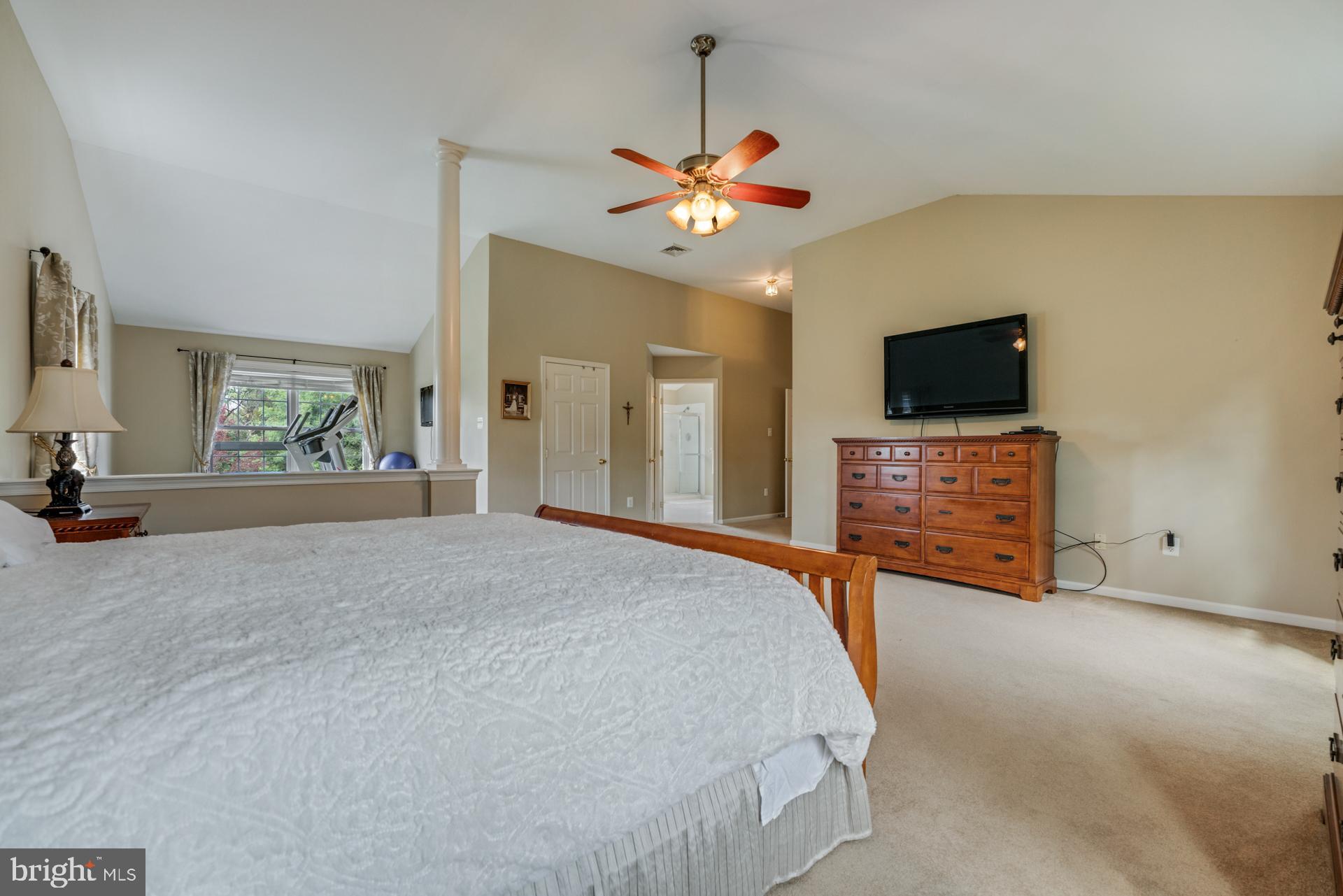 COUNTRY RIDGE - Residential