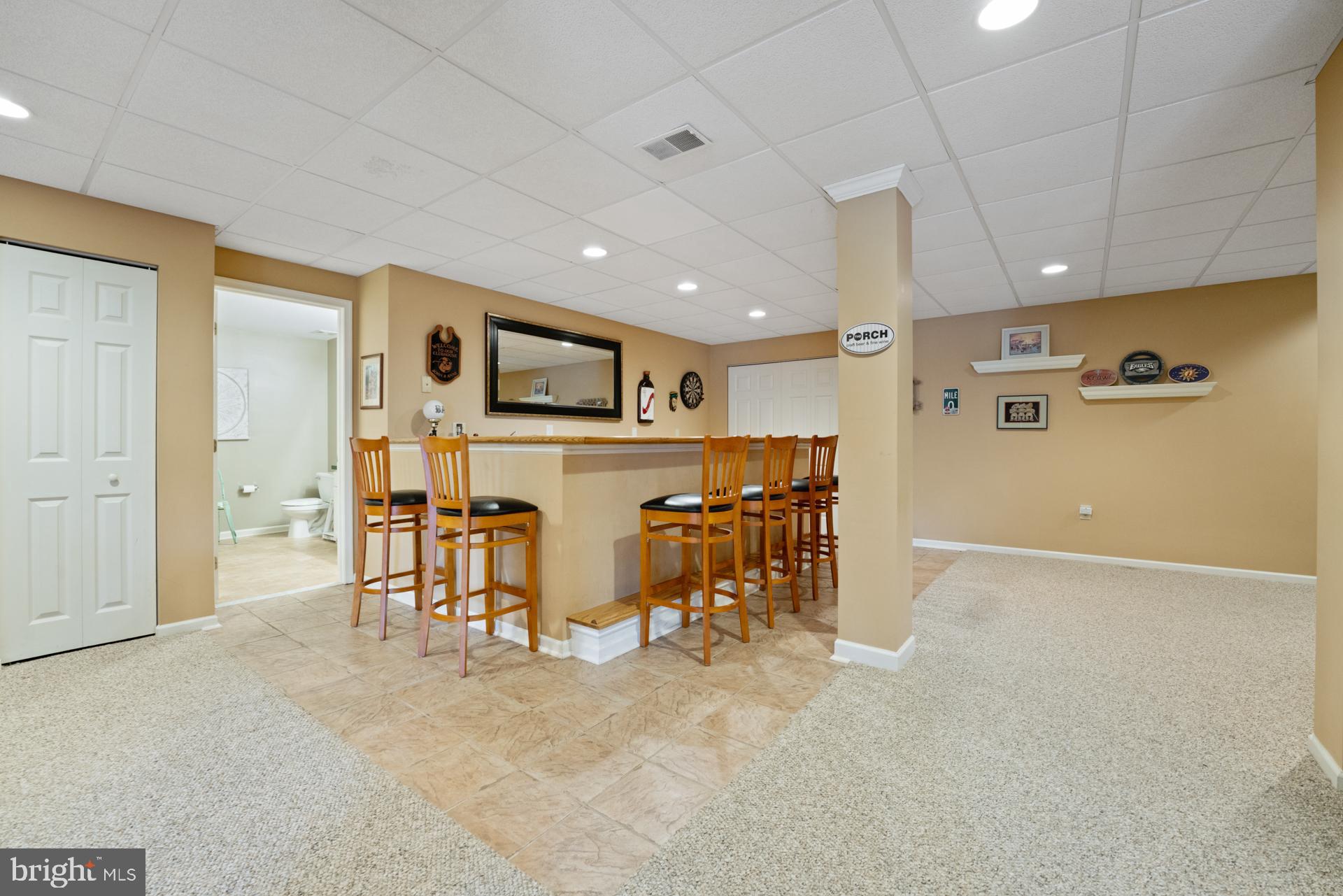 COUNTRY RIDGE - Residential