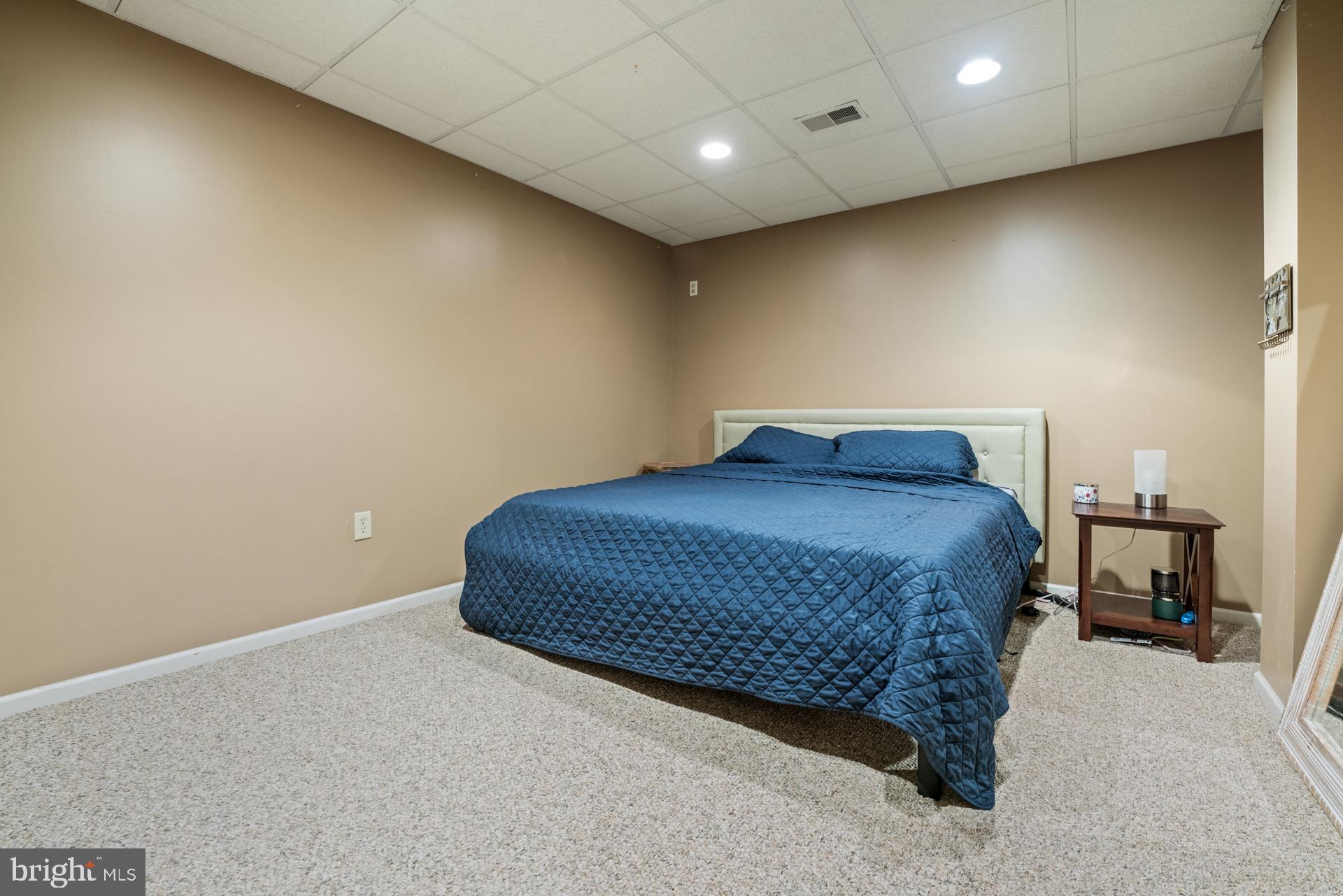 COUNTRY RIDGE - Residential