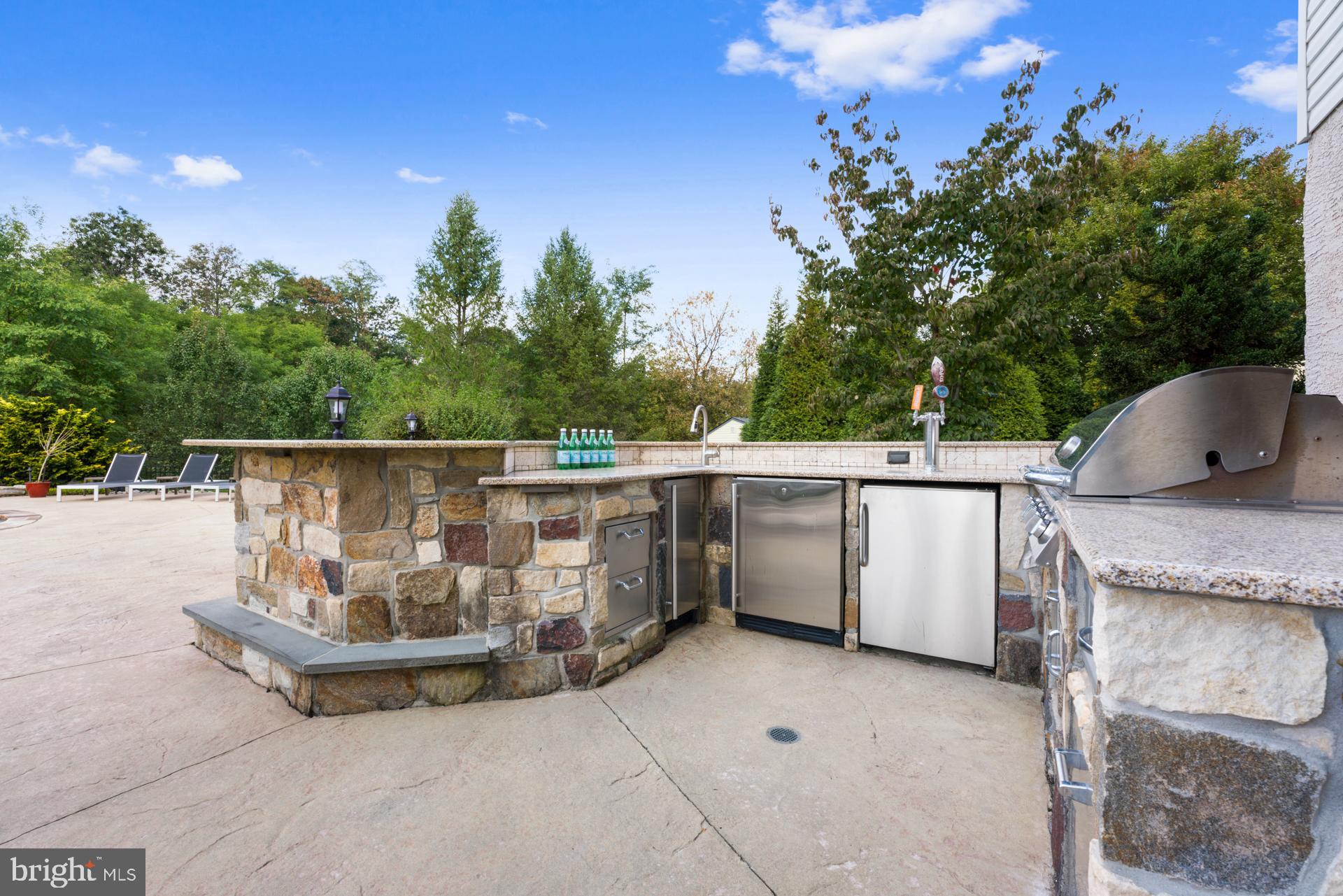 COUNTRY RIDGE - Residential