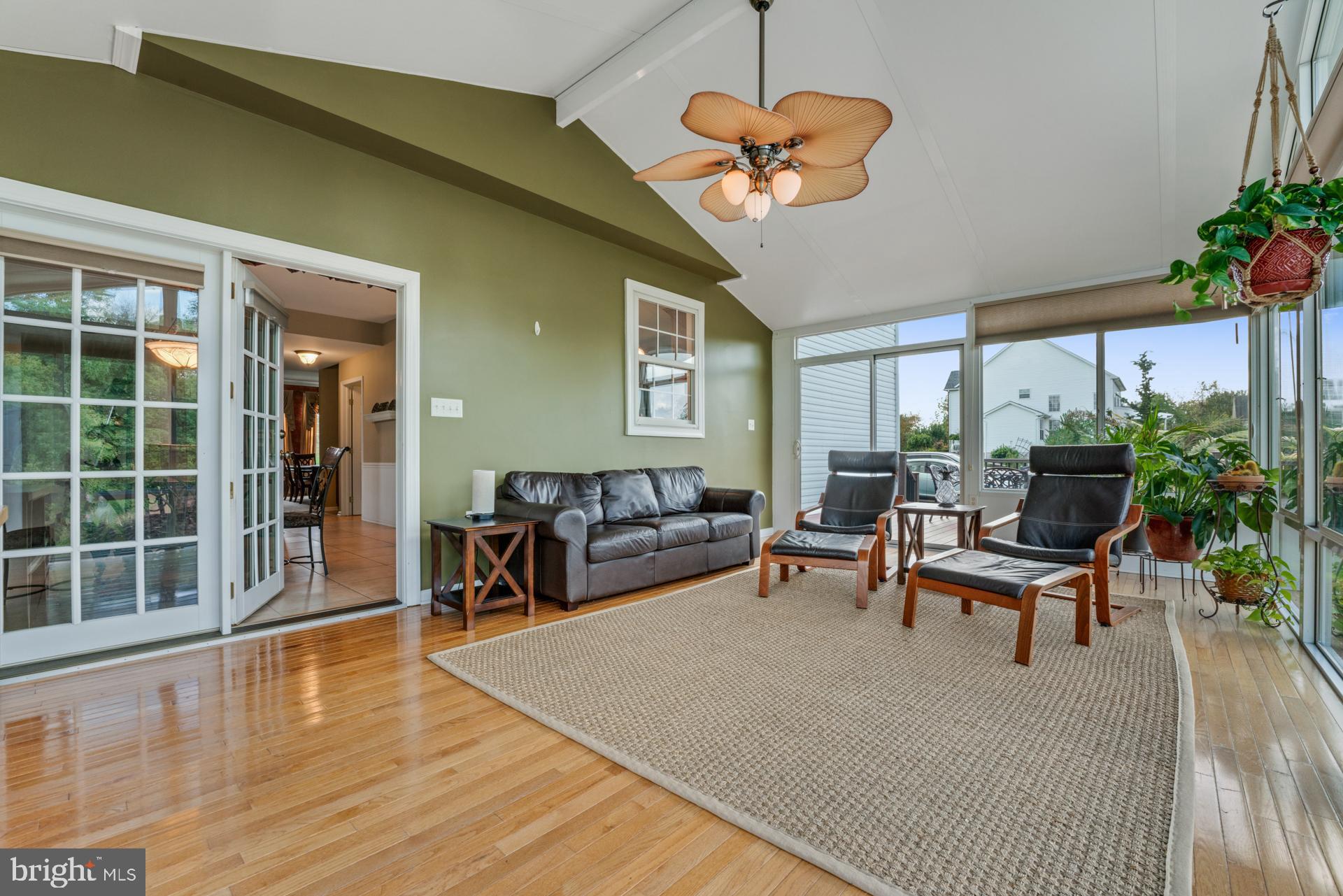COUNTRY RIDGE - Residential
