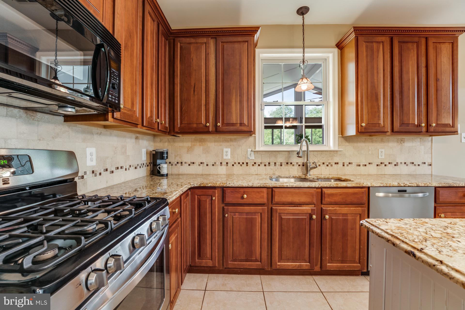 COUNTRY RIDGE - Residential