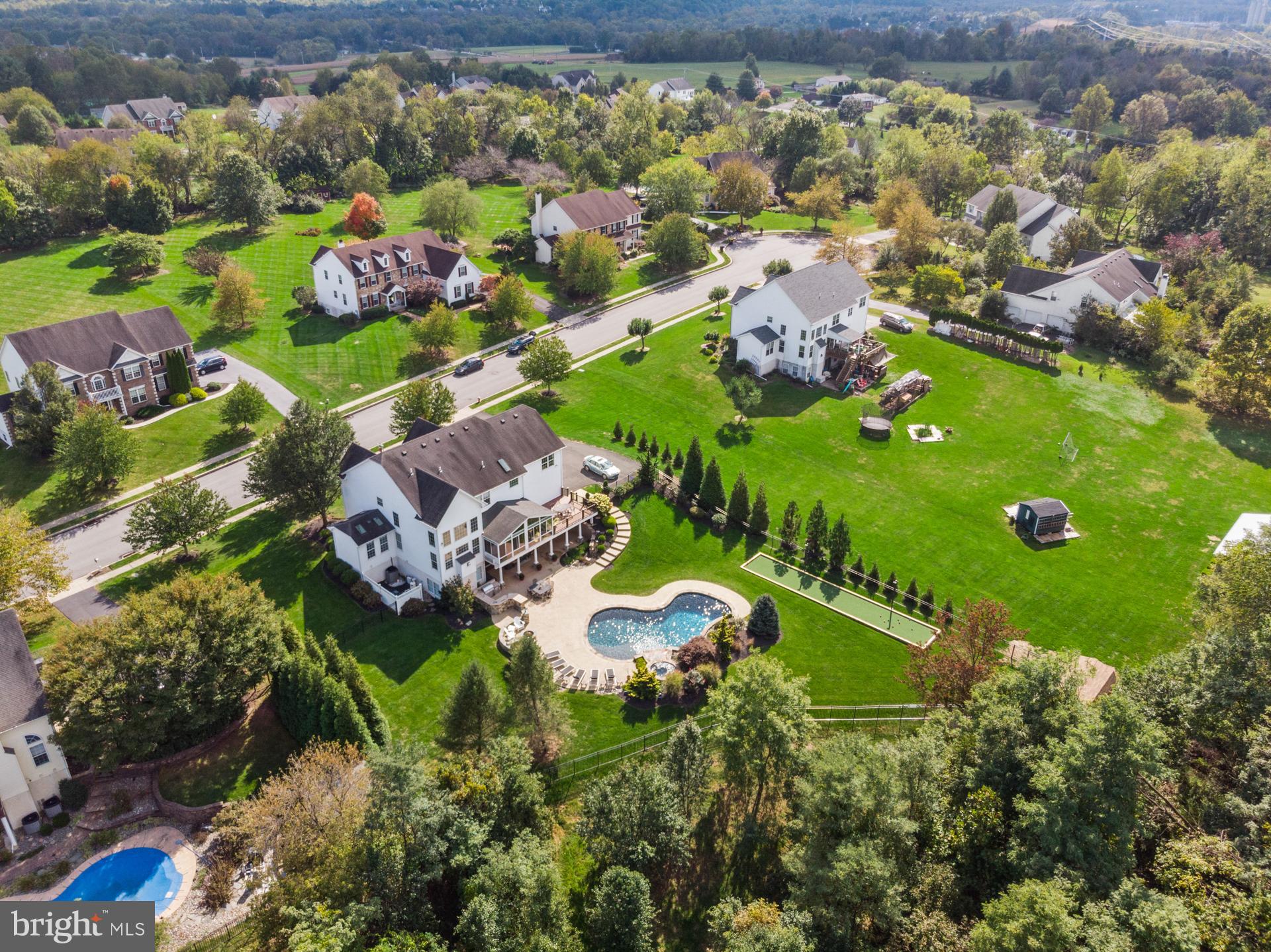 COUNTRY RIDGE - Residential