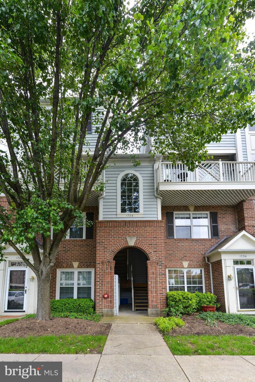 Welcome to this terrific two-level condo in popular Kingsgate and enjoy living in great commuter location minutes to I-395.  Sunny and spacious featuring sparkling white on white kitchen, crown molding, large balcony with tree views, two master BR's with full baths & generous walk-in closets, gas 3-sided fireplace, full sized W/D, home warranty. Near shopping, restaurants, and Shirlington Village.