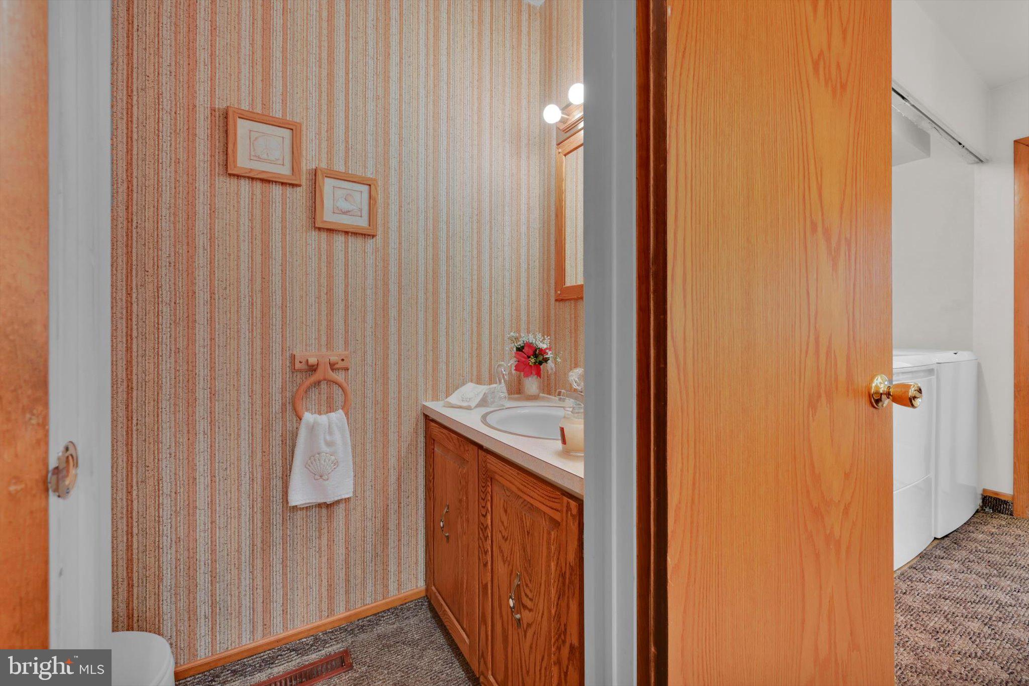 COLONY PARK - Residential