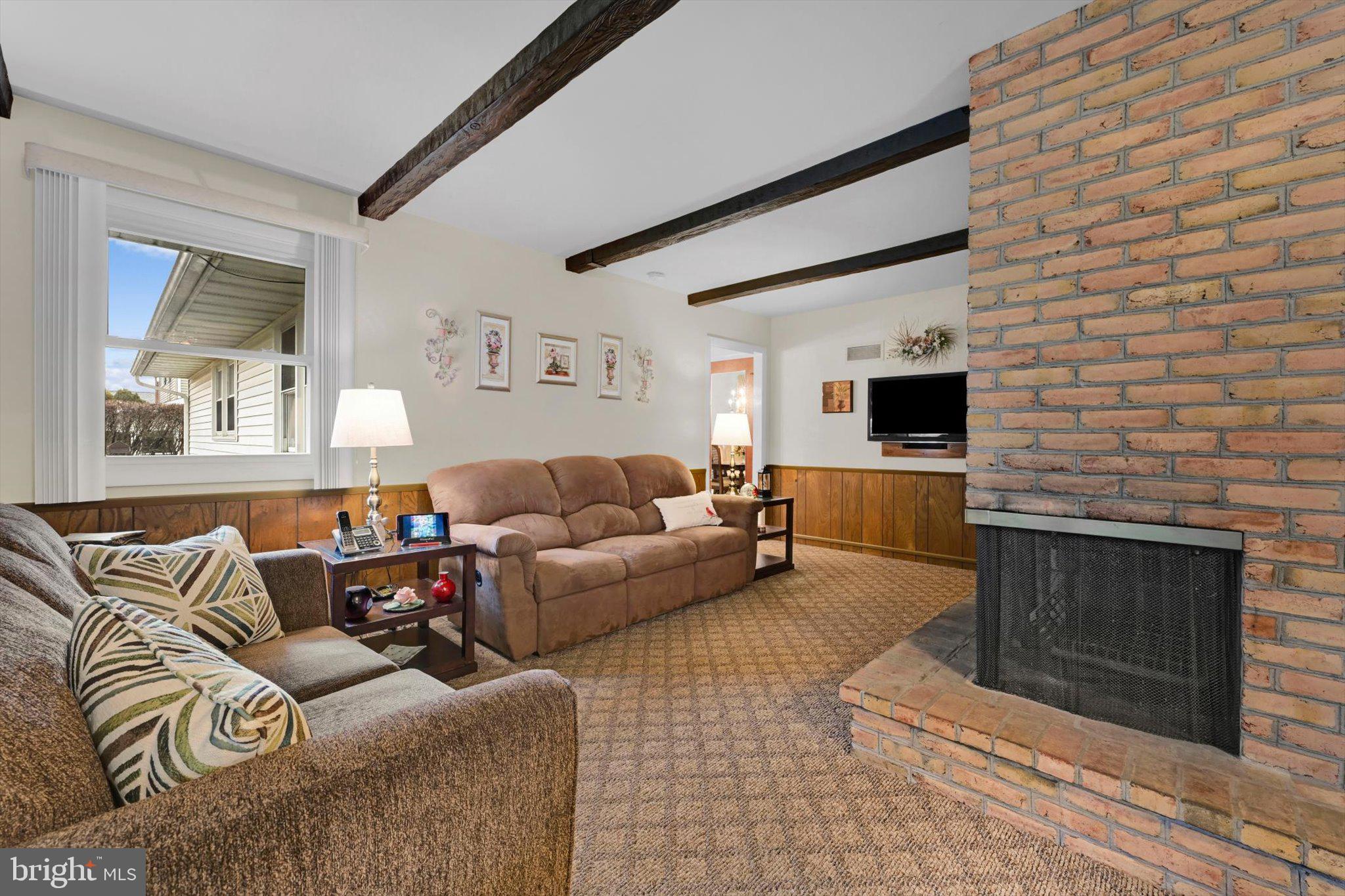 COLONY PARK - Residential