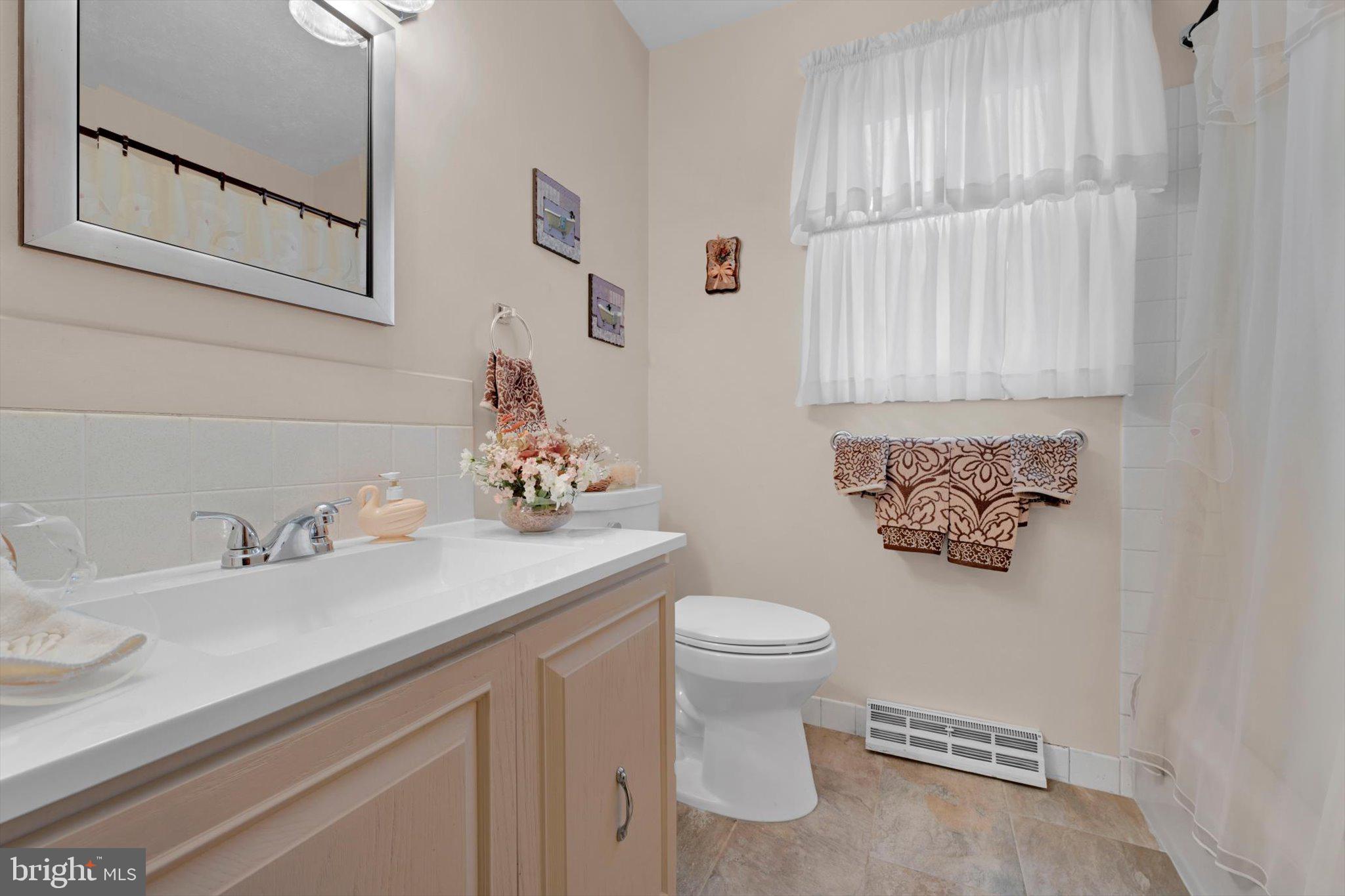 COLONY PARK - Residential