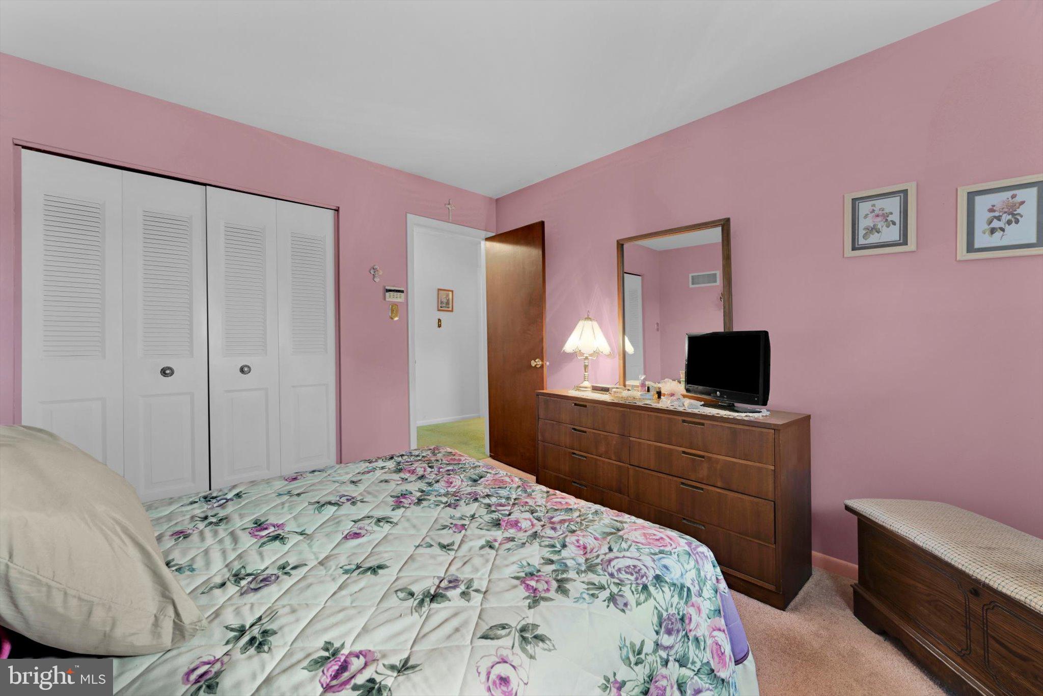 COLONY PARK - Residential