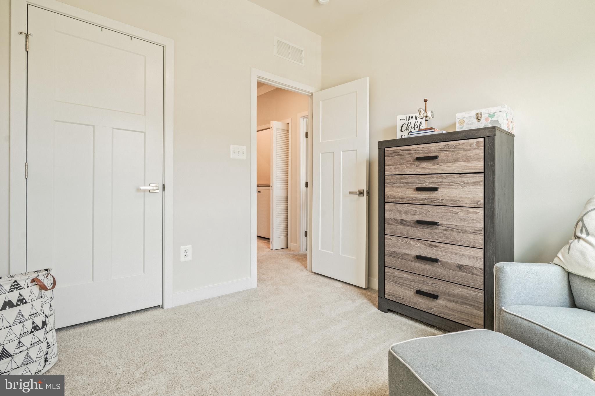 LAKE LINGANORE OAKDALE - Residential