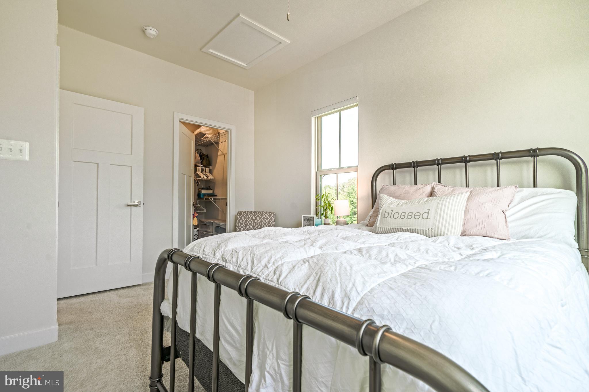 LAKE LINGANORE OAKDALE - Residential