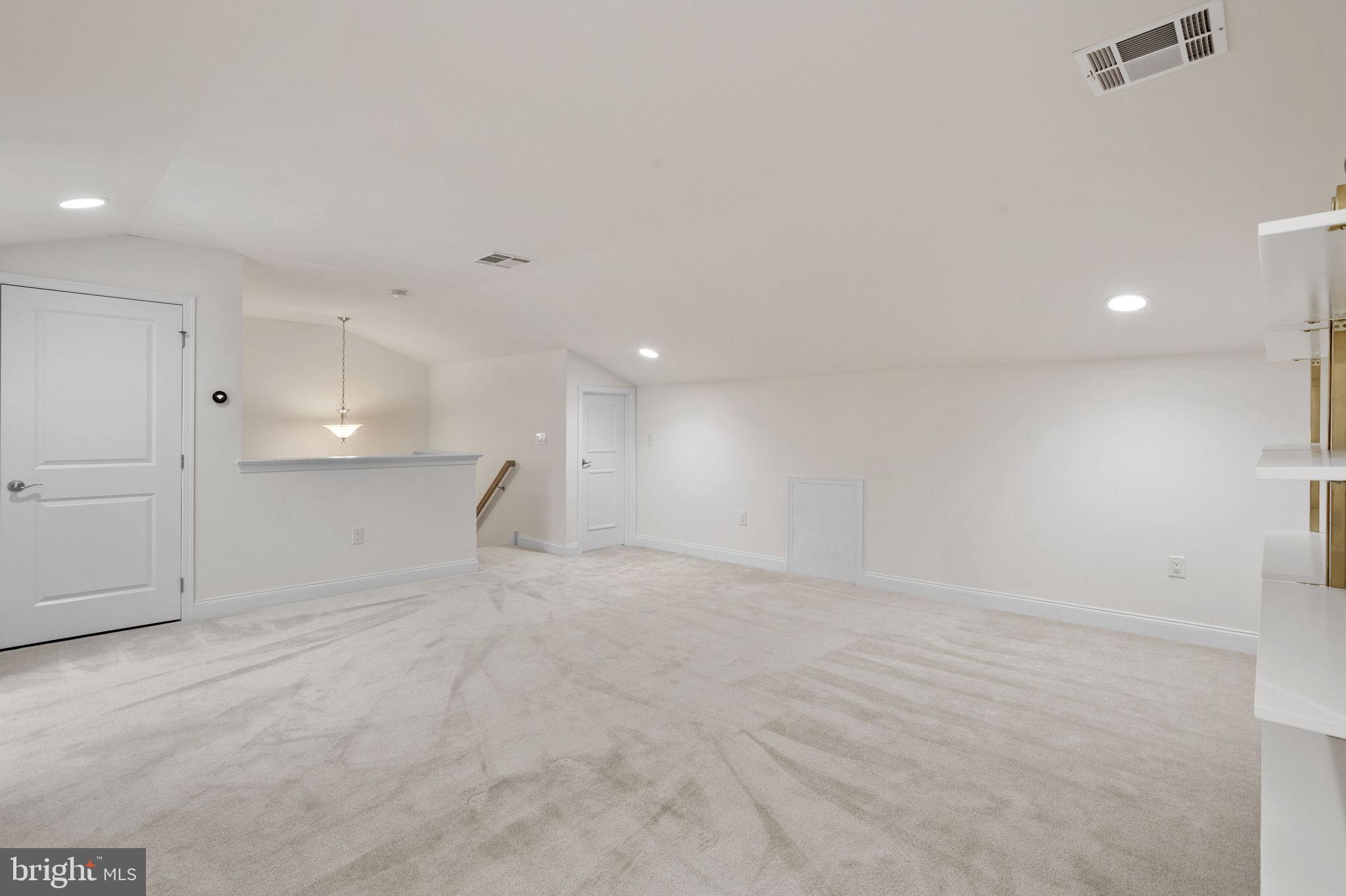 ENCLAVE AT PRINCETON JUNCTION - Residential