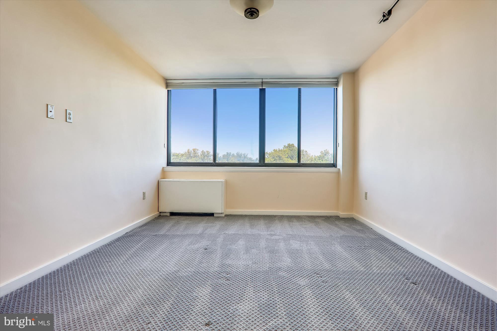 CARLYN PLACE - Residential Lease