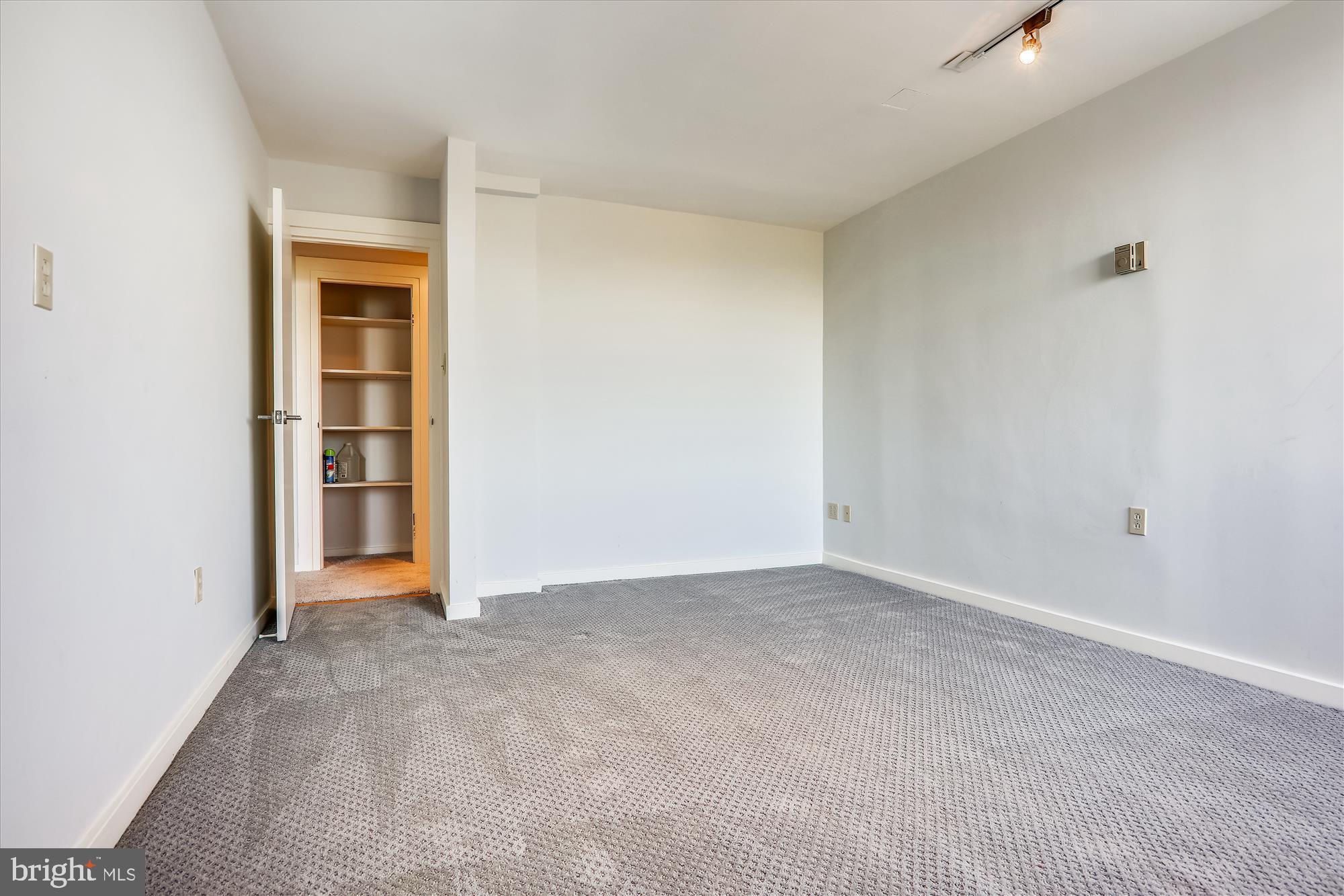 CARLYN PLACE - Residential Lease