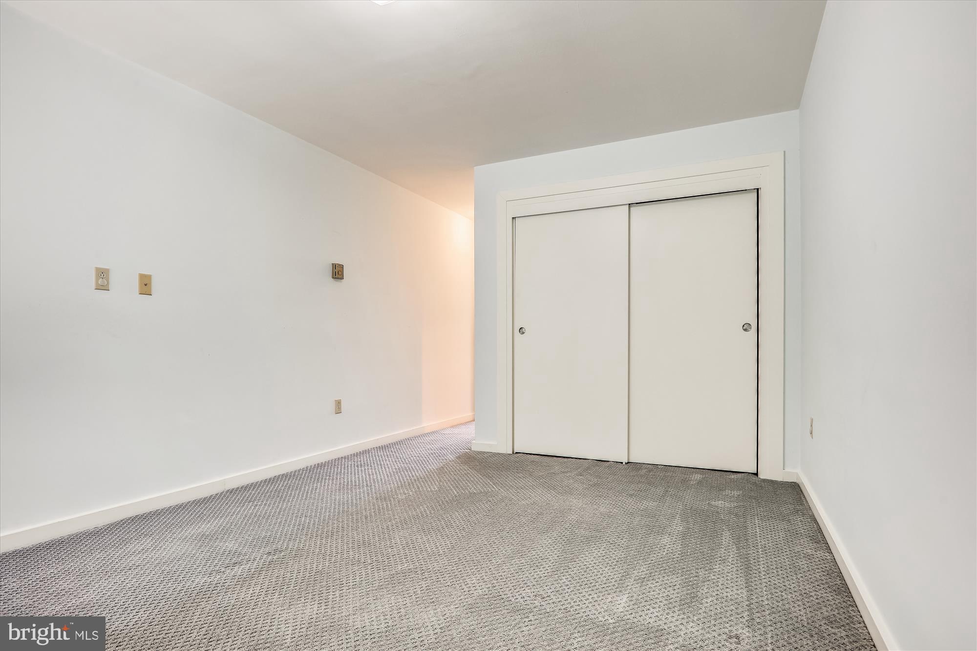 CARLYN PLACE - Residential Lease