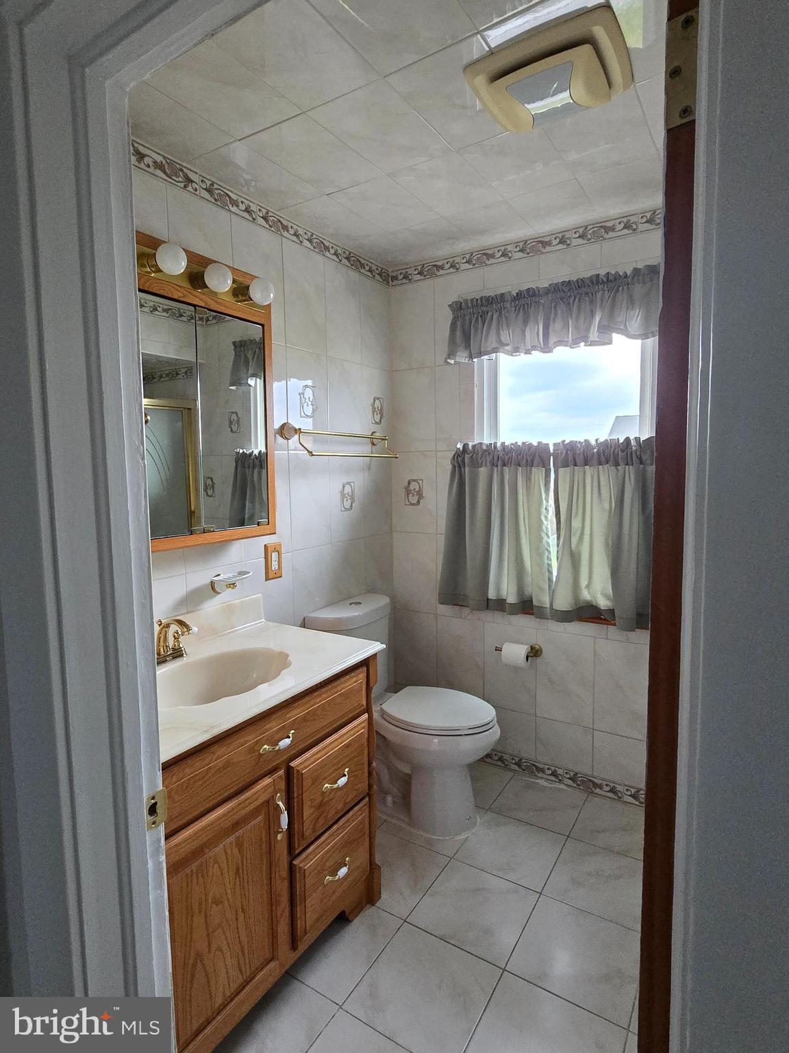 EDGEMERE/SPARROWS POINT - Residential Lease