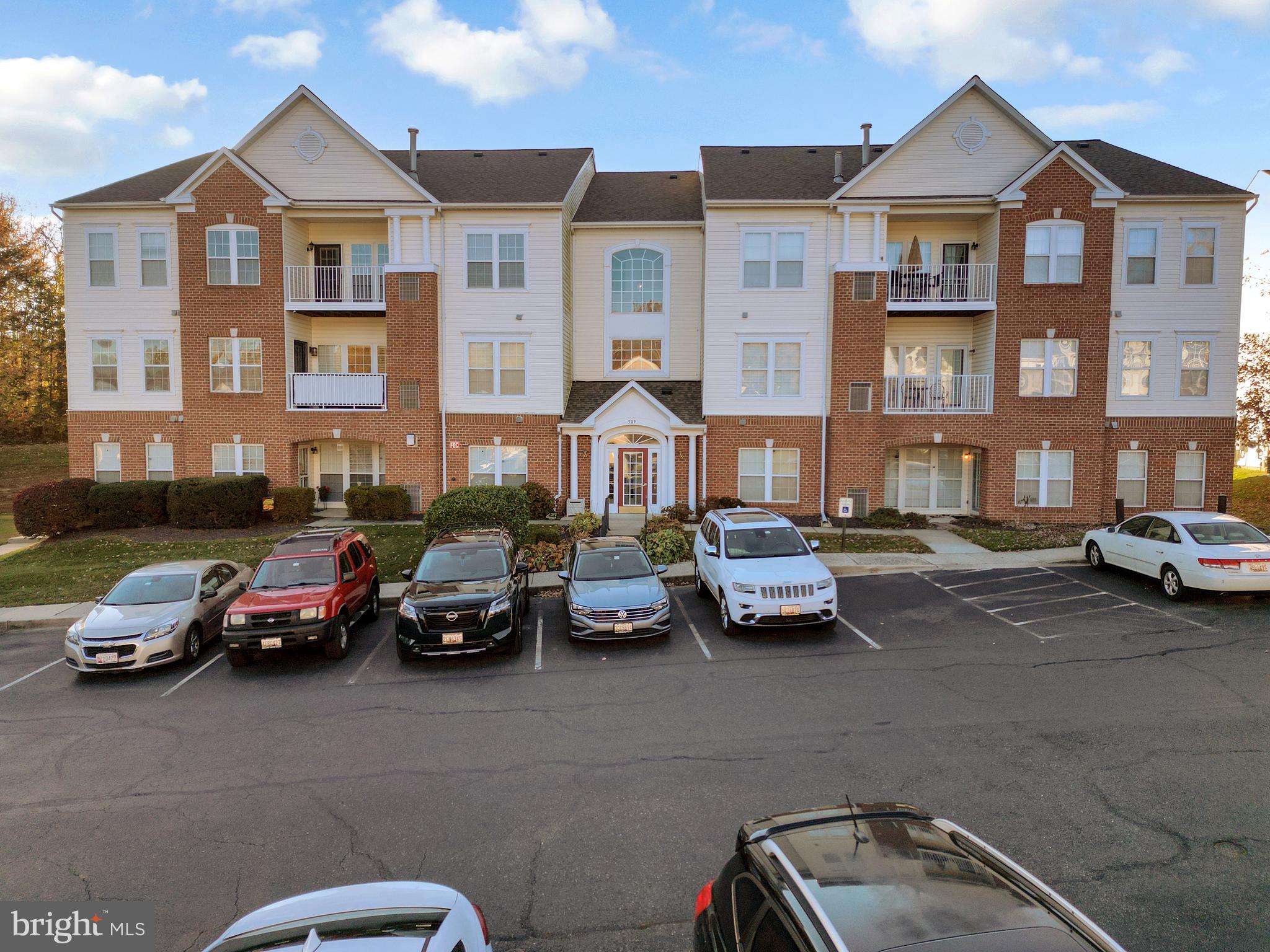 LOHR'S ORCHARD - Residential Lease