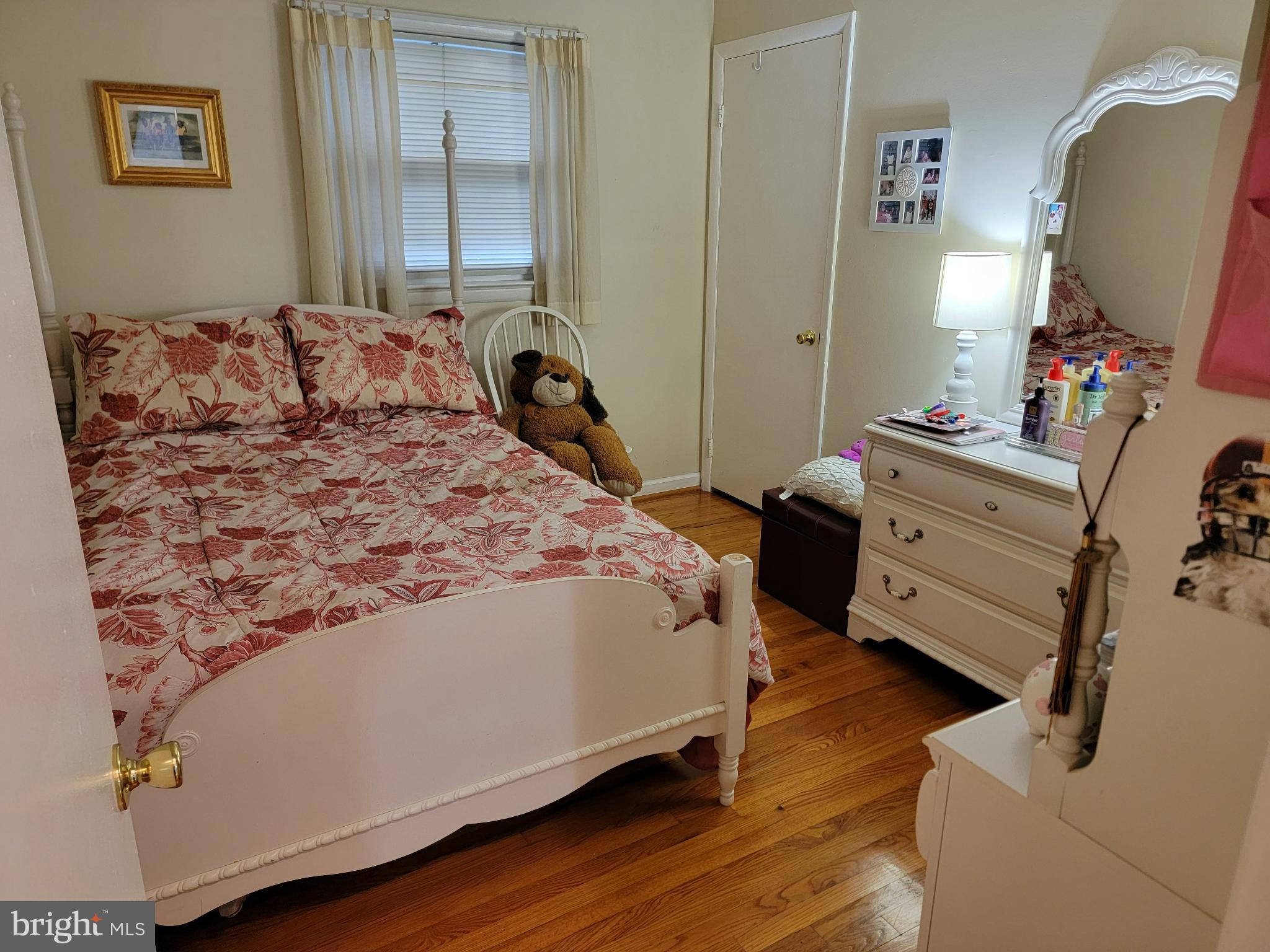 YORKSHIRE KNOLLS - Residential