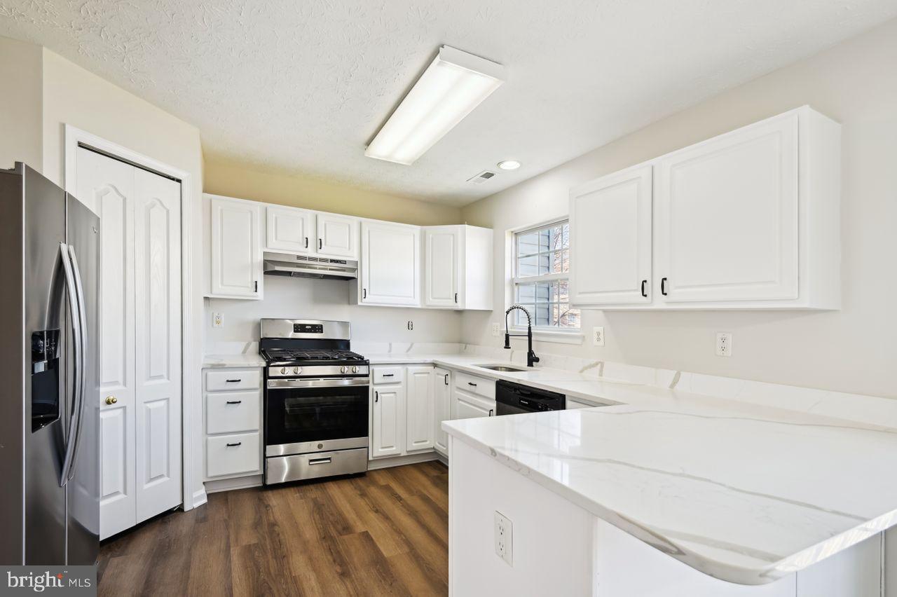 HOWARDS RIDGE - Residential