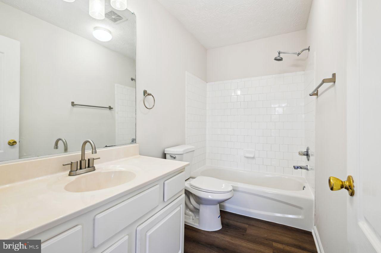 HOWARDS RIDGE - Residential