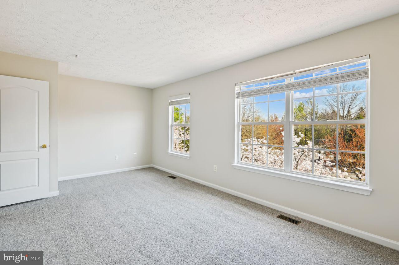 HOWARDS RIDGE - Residential