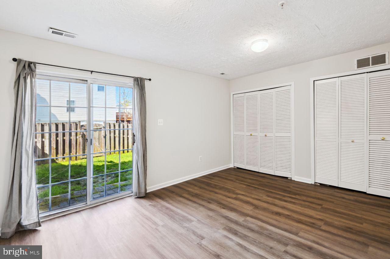 HOWARDS RIDGE - Residential