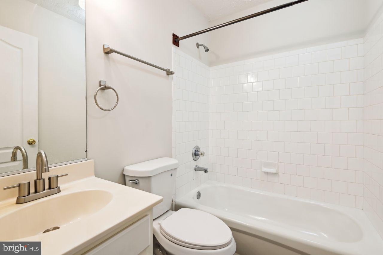 HOWARDS RIDGE - Residential