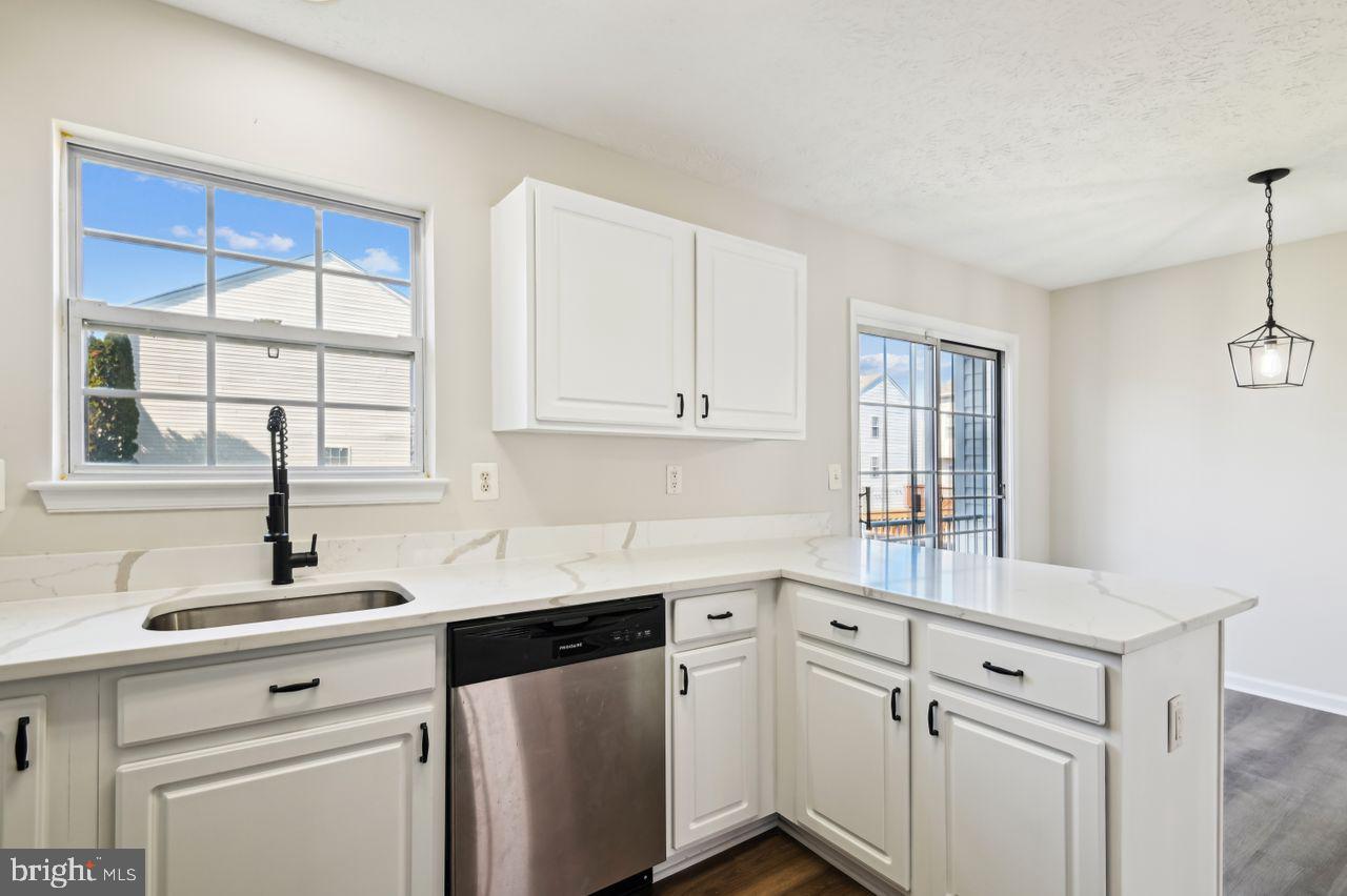 HOWARDS RIDGE - Residential