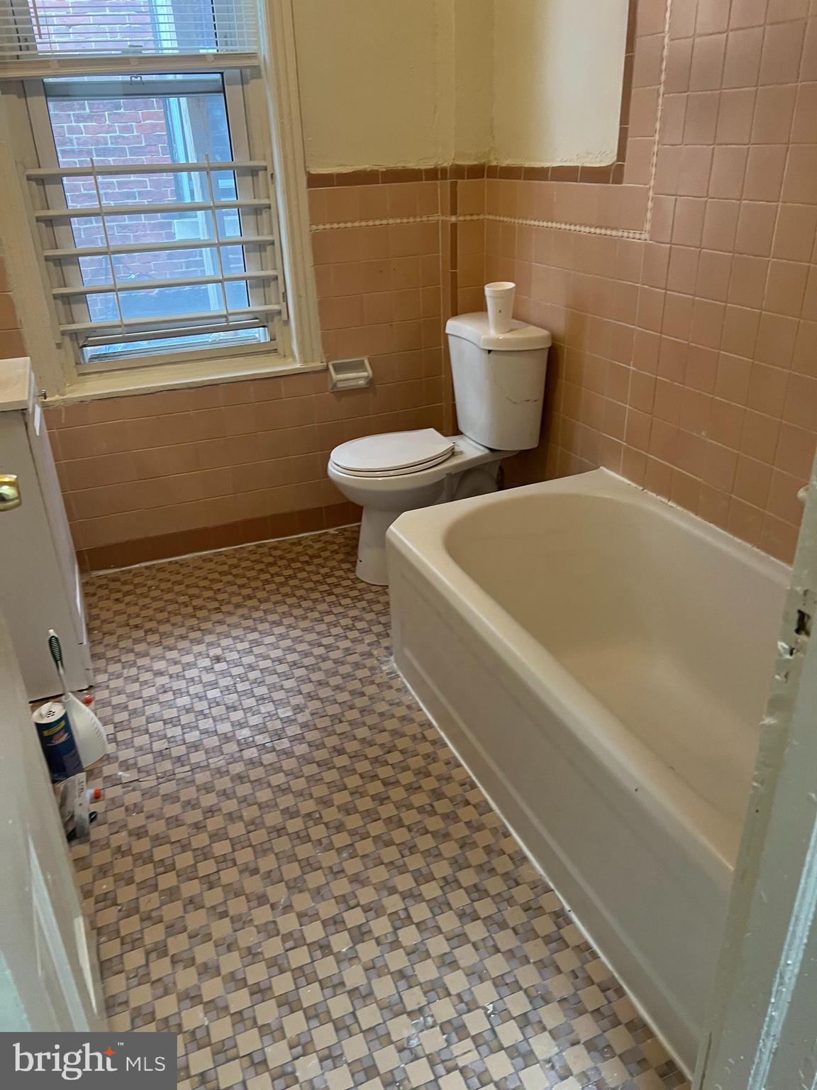 RICHMOND - Residential Lease