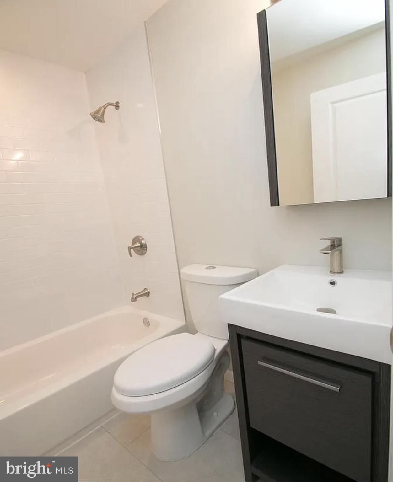 GRADUATE HOSPITAL - Residential Lease