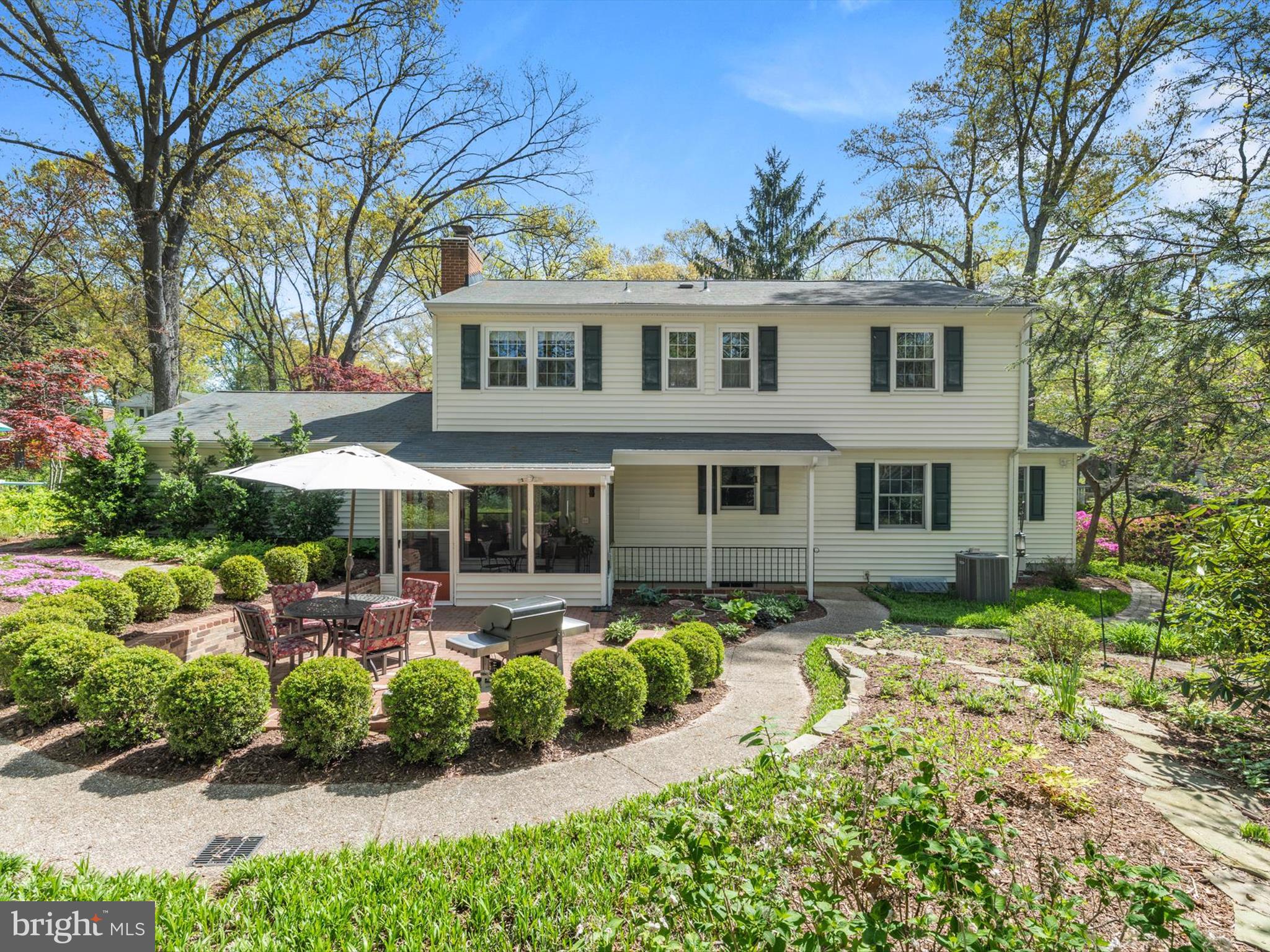 506 DEVONSHIRE LANE