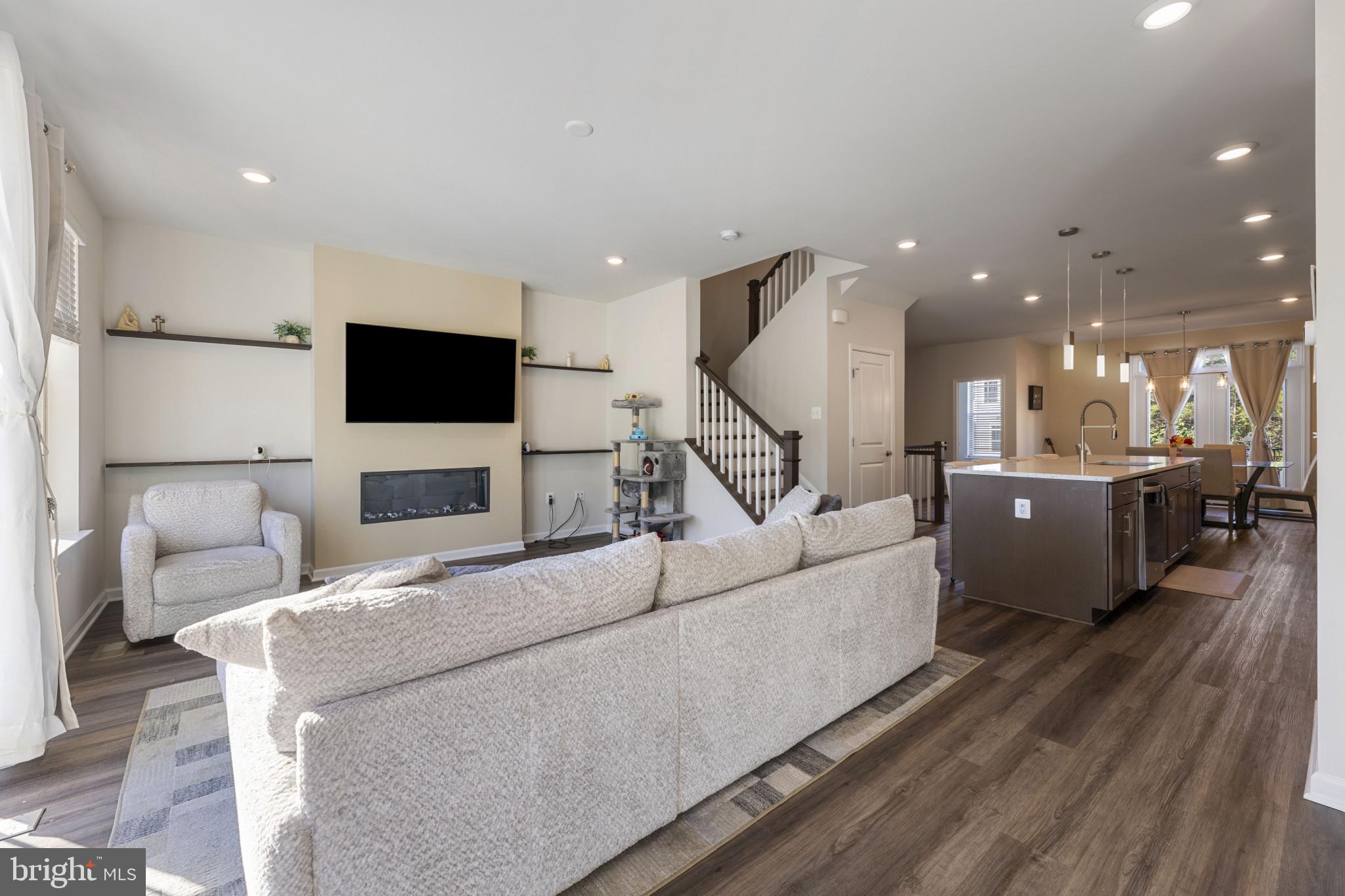 WHITSON WOODS - Residential Lease