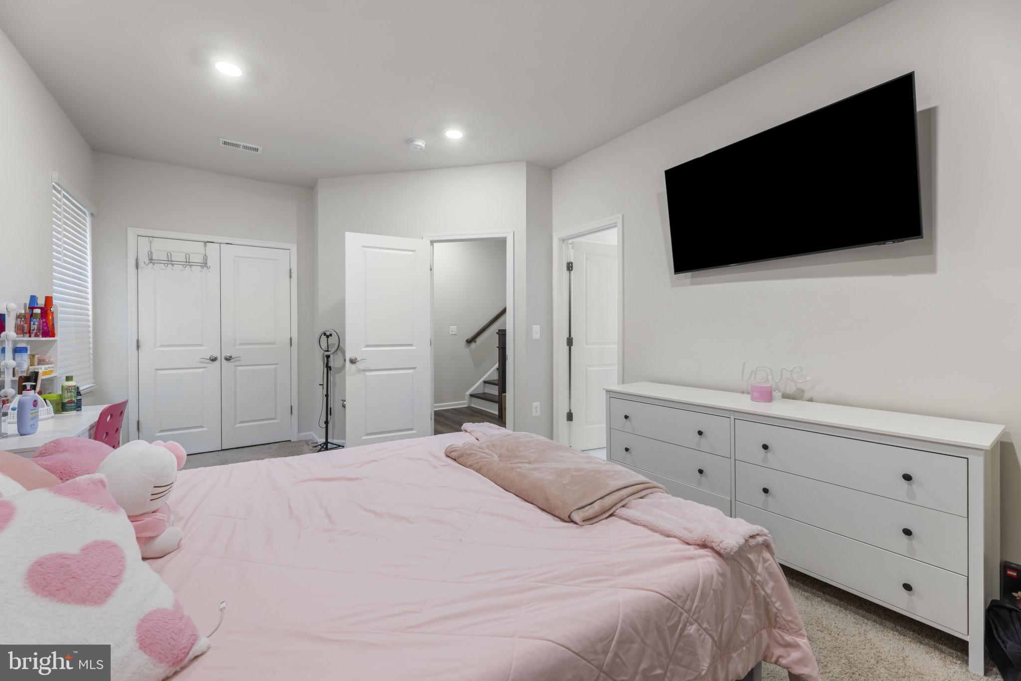 WHITSON WOODS - Residential Lease