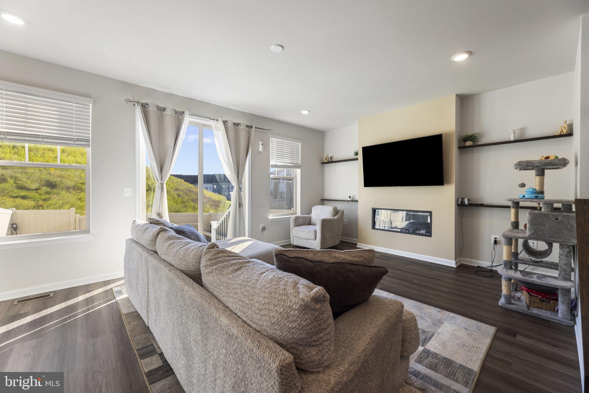 WHITSON WOODS - Residential Lease